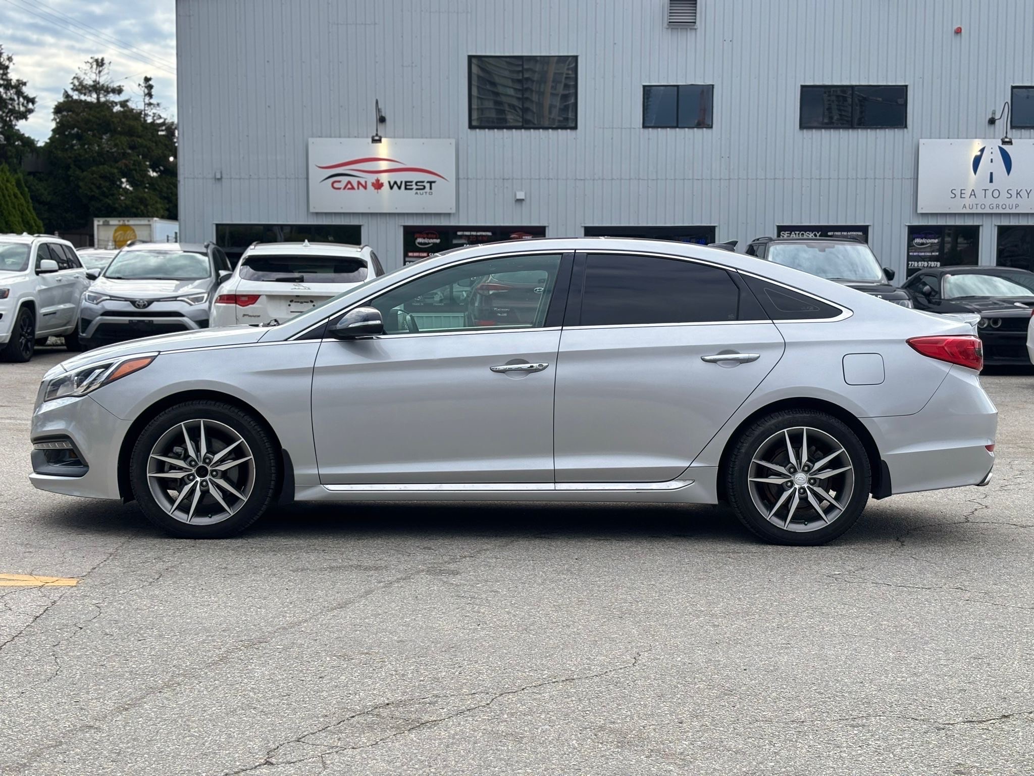 /canwestautoinc/2015-Hyundai-Sonata-8910946555267019.jpg