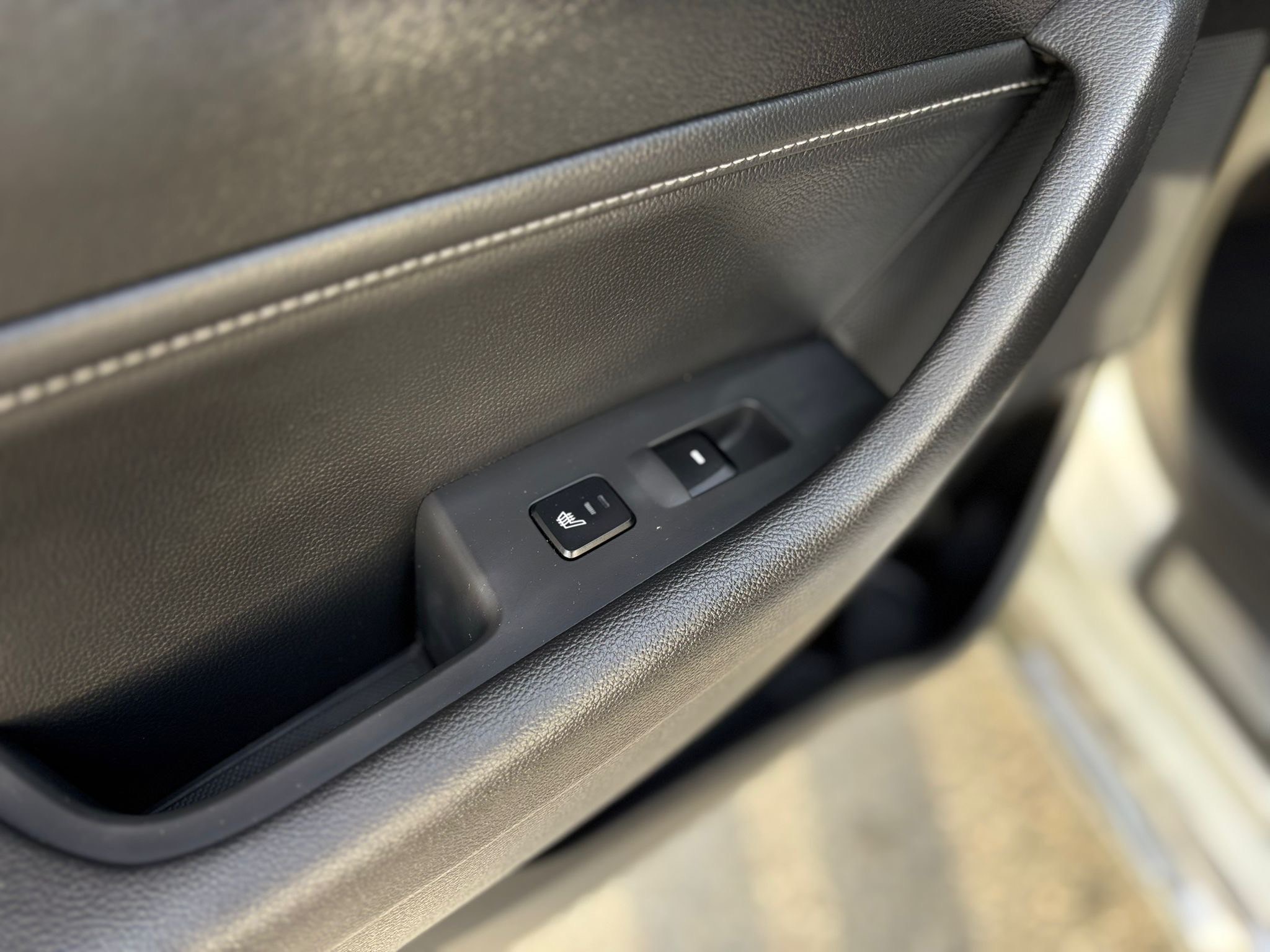 /canwestautoinc/2015-Hyundai-Sonata-9945977461244784.jpg
