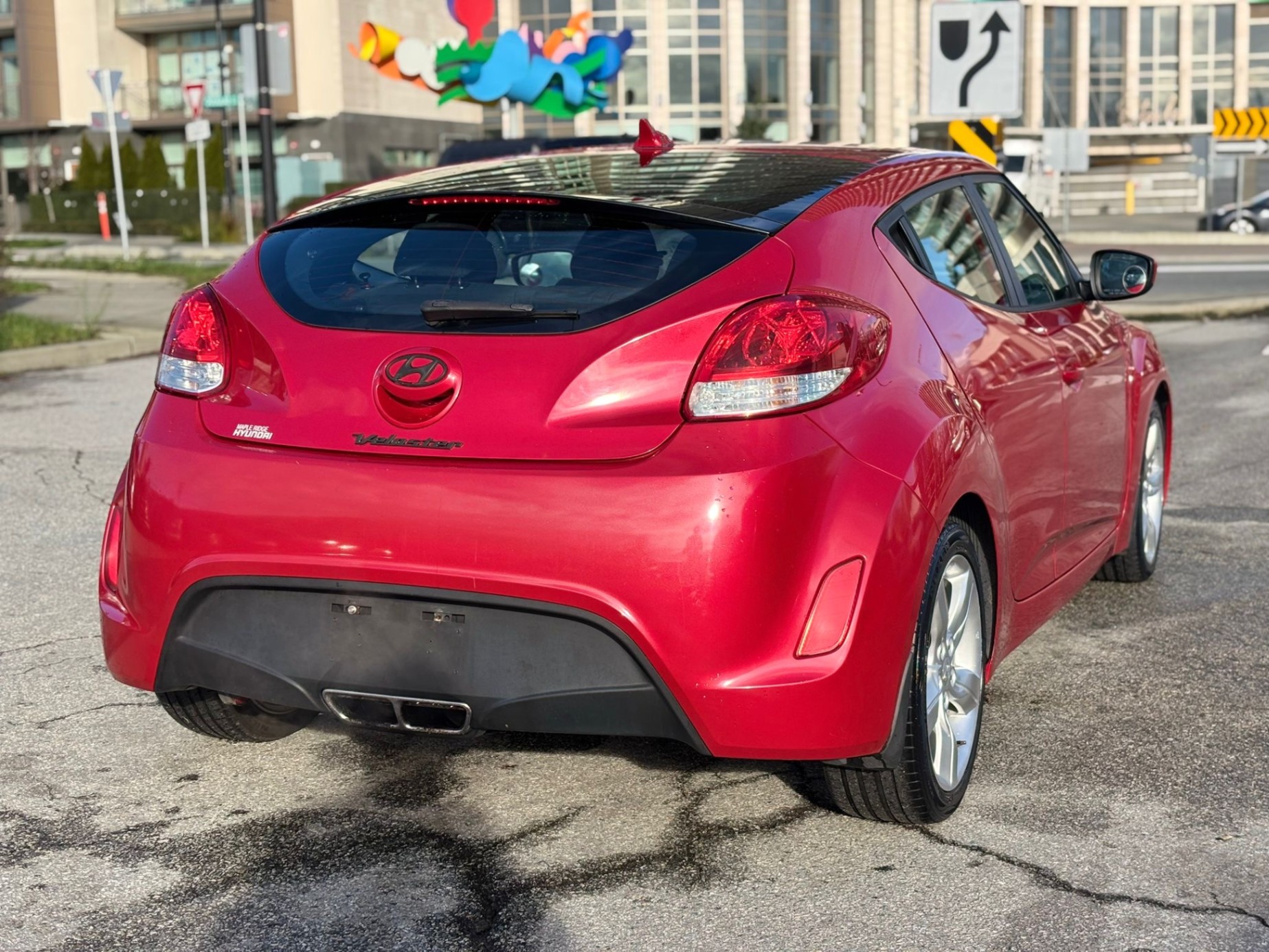/canwestautoinc/2015-Hyundai-Veloster-43551752891219286.jpg