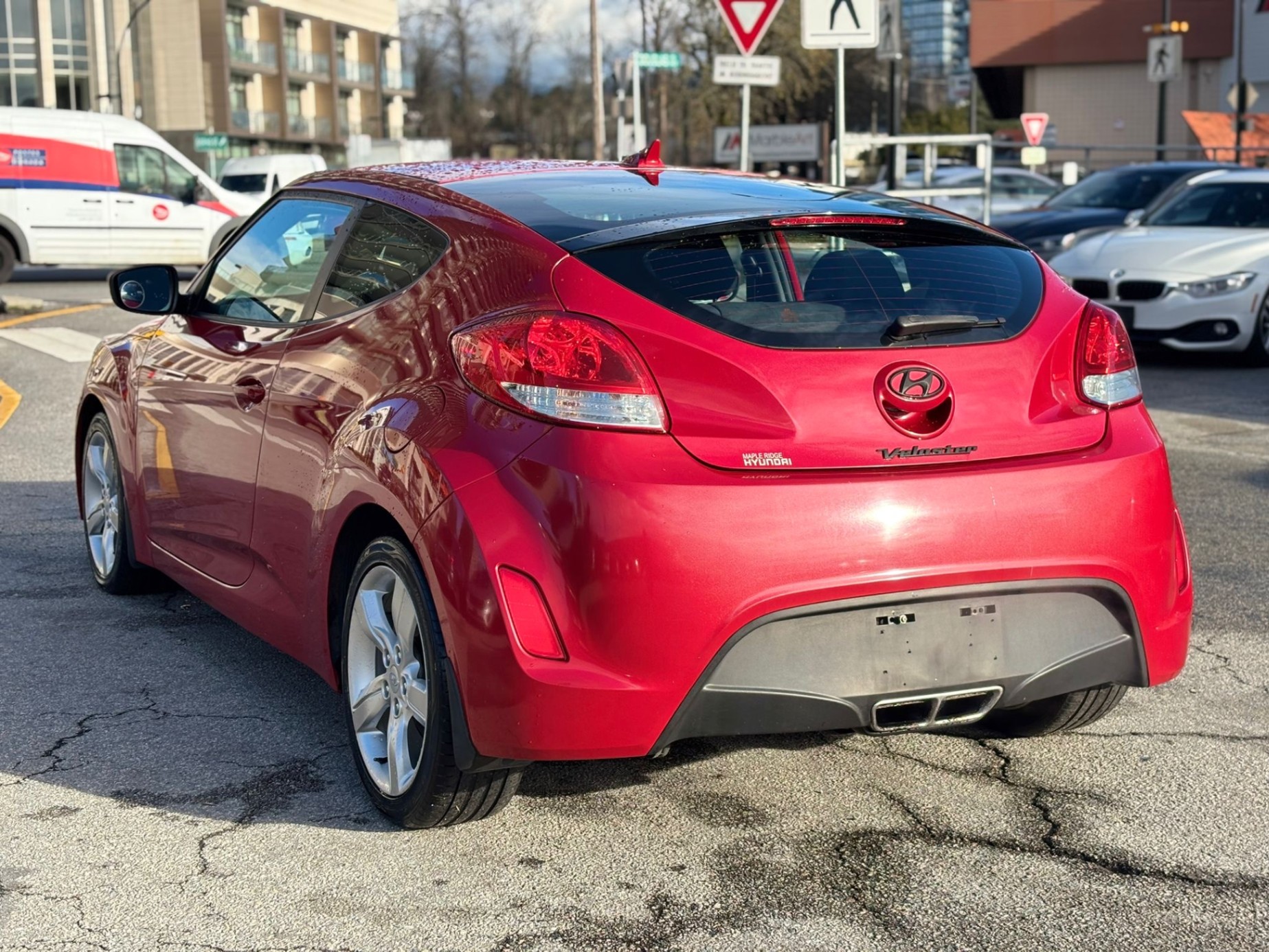 /canwestautoinc/2015-Hyundai-Veloster-9439001708524817.jpg