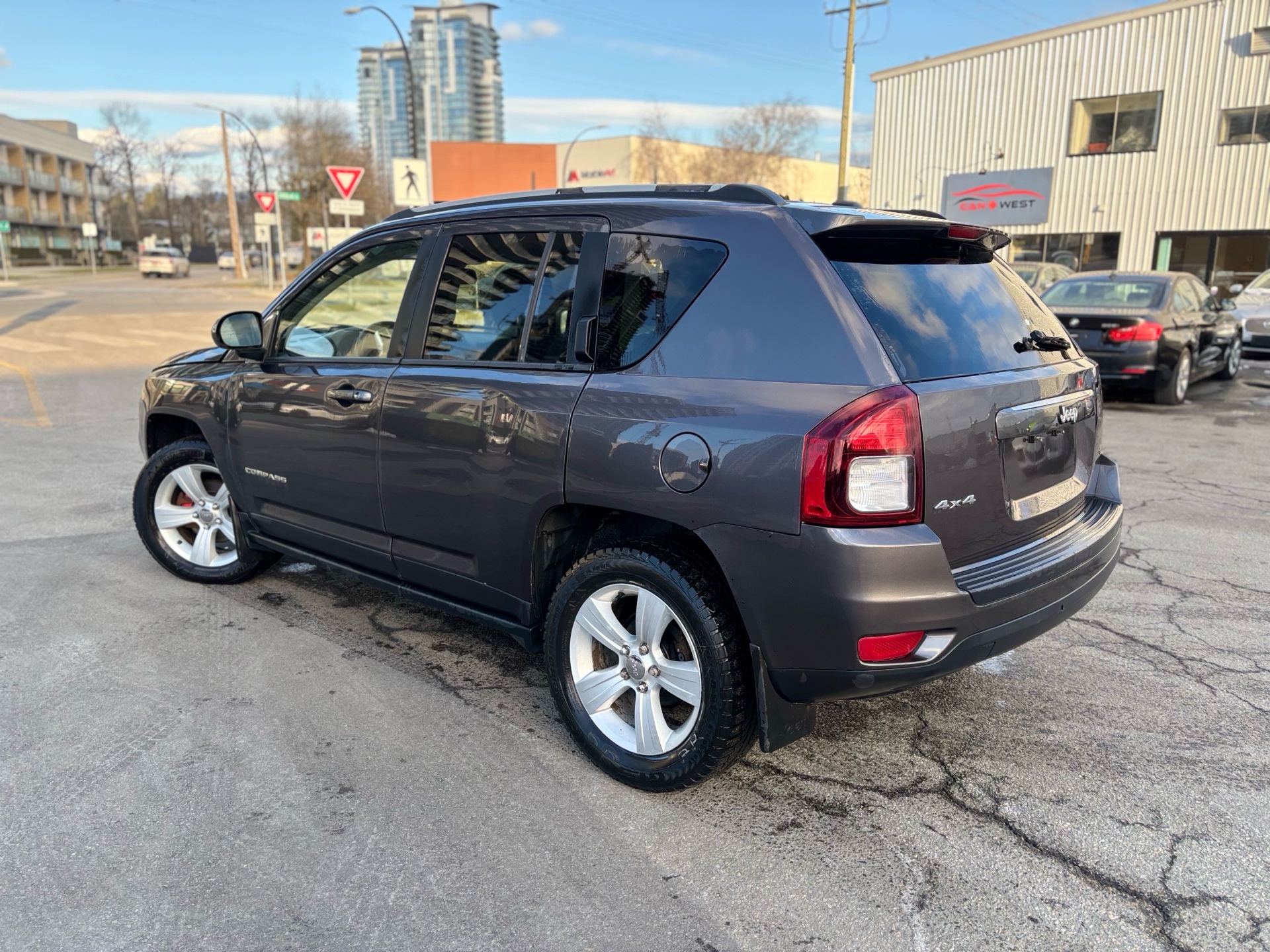 /canwestautoinc/2015-Jeep-Compass-3372656386207282.jpg