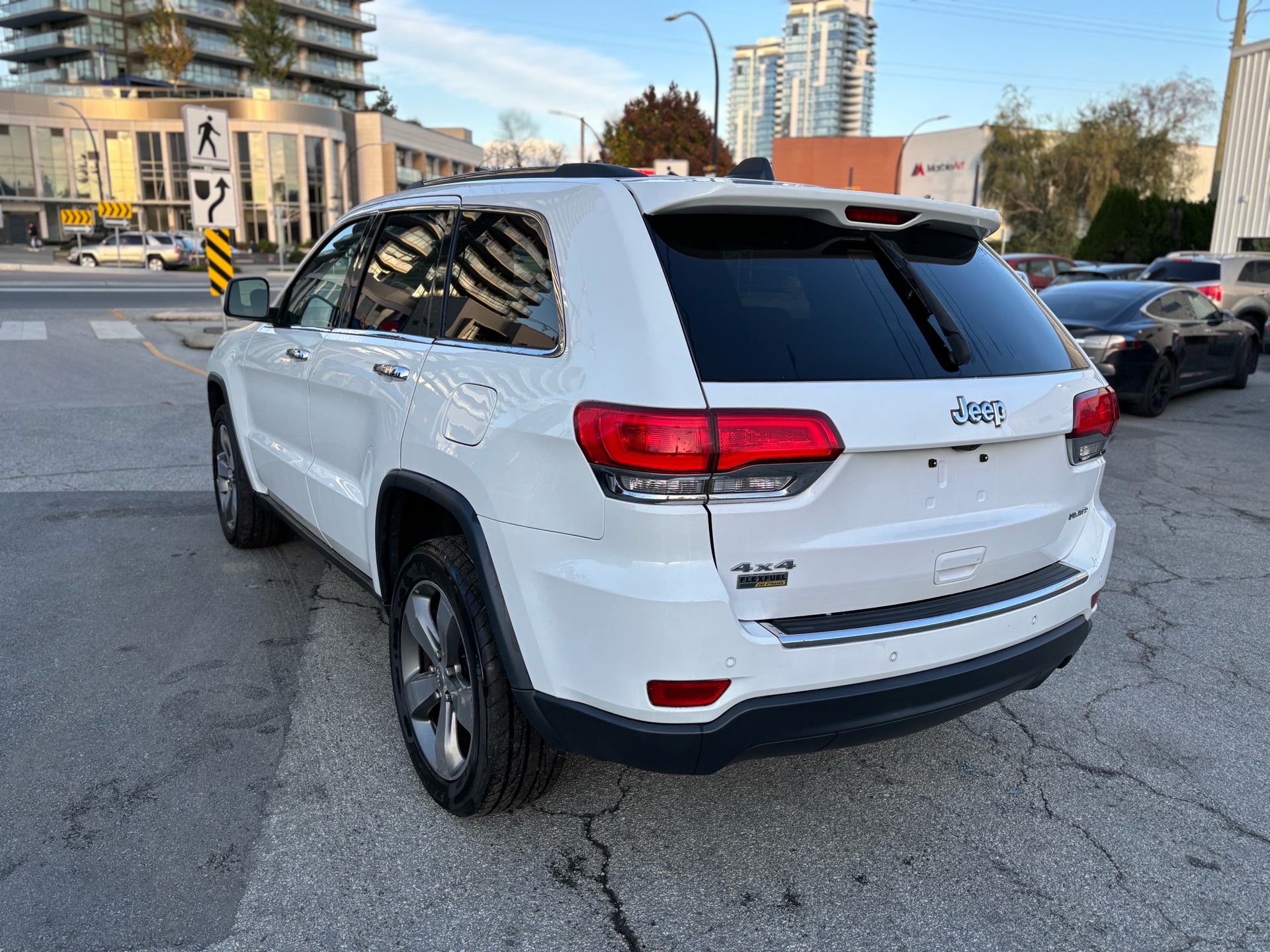 /canwestautoinc/2015-Jeep-GrandCherokee-96876572148427.jpg