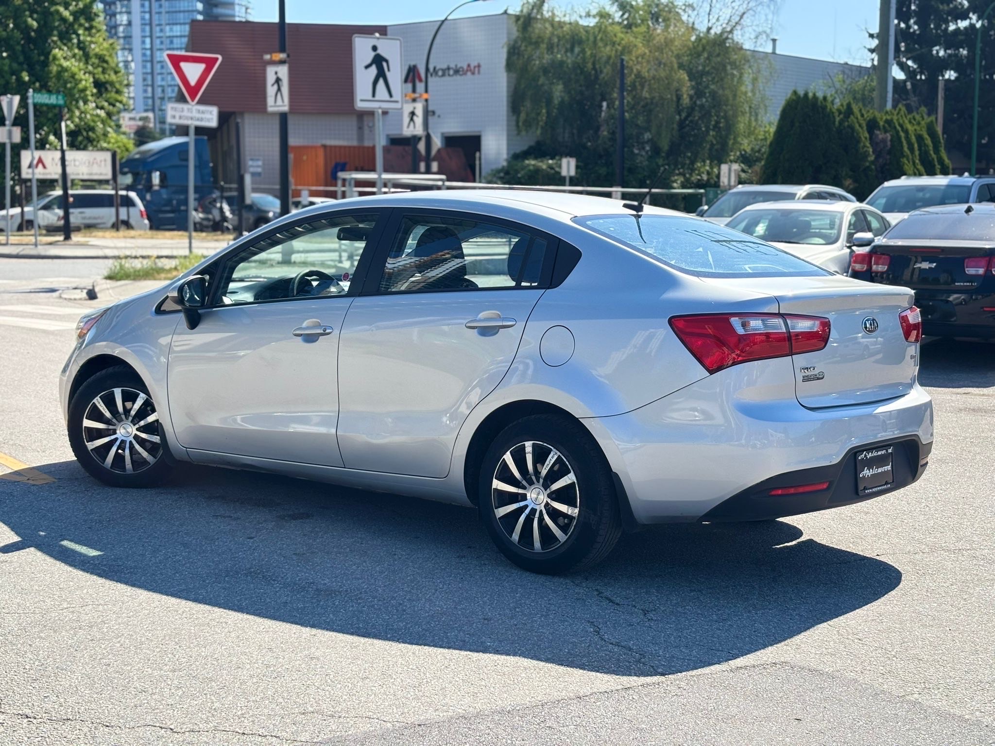 /canwestautoinc/2015-Kia-Rio-2242287488121686.jpg