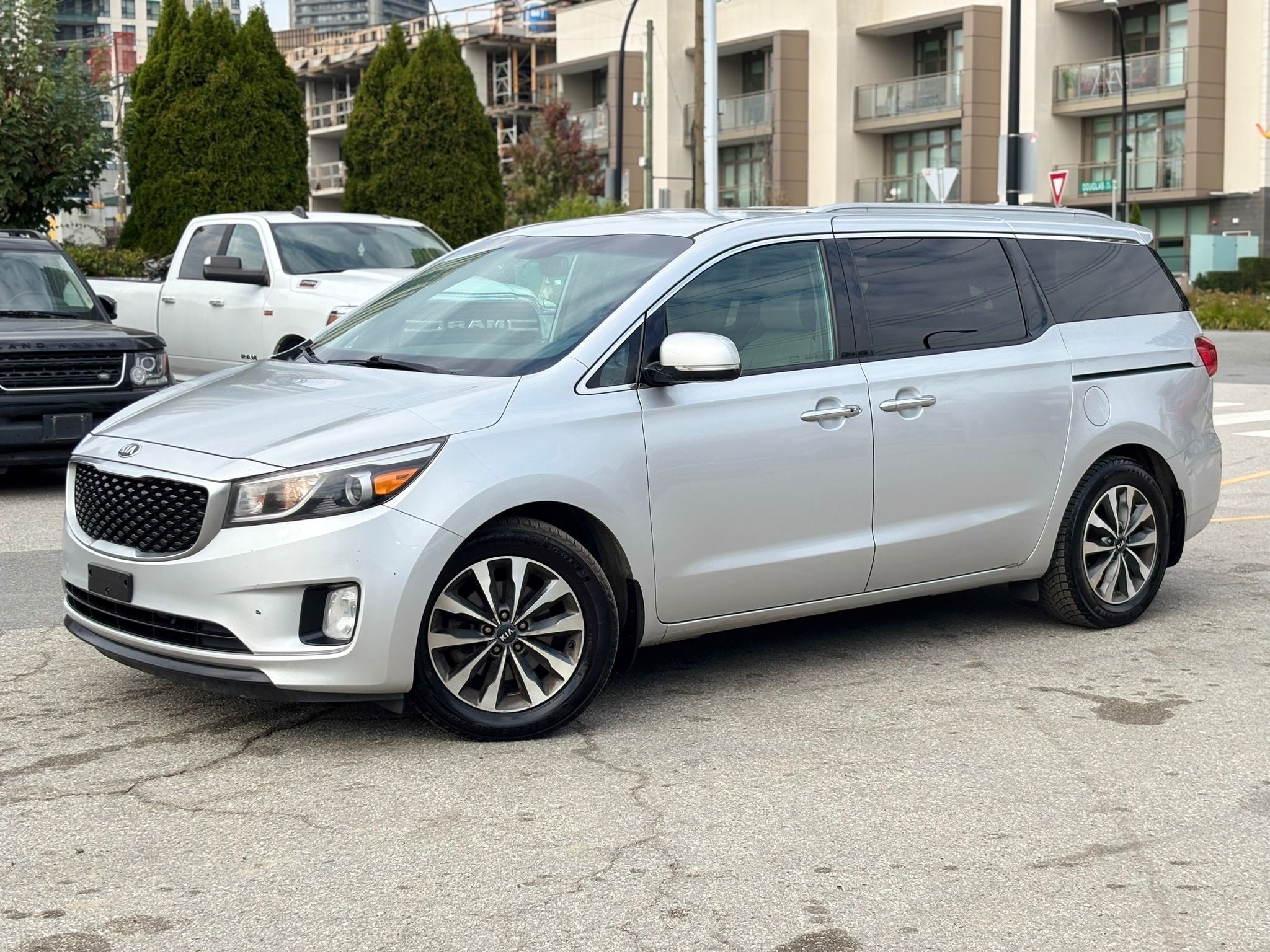 /canwestautoinc/2015-Kia-Sedona-06419713170036823.jpg