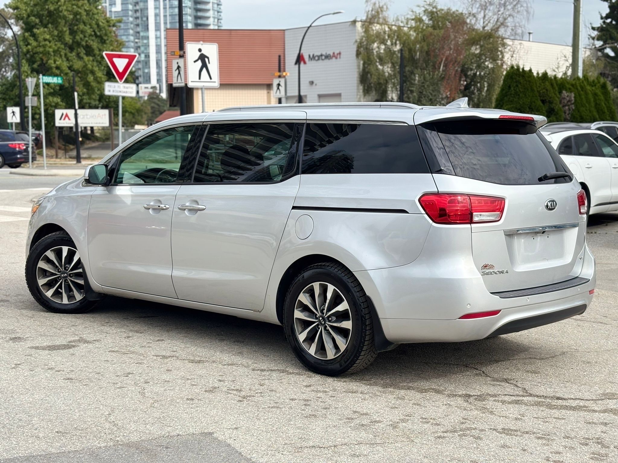 /canwestautoinc/2015-Kia-Sedona-734505712949415.jpg