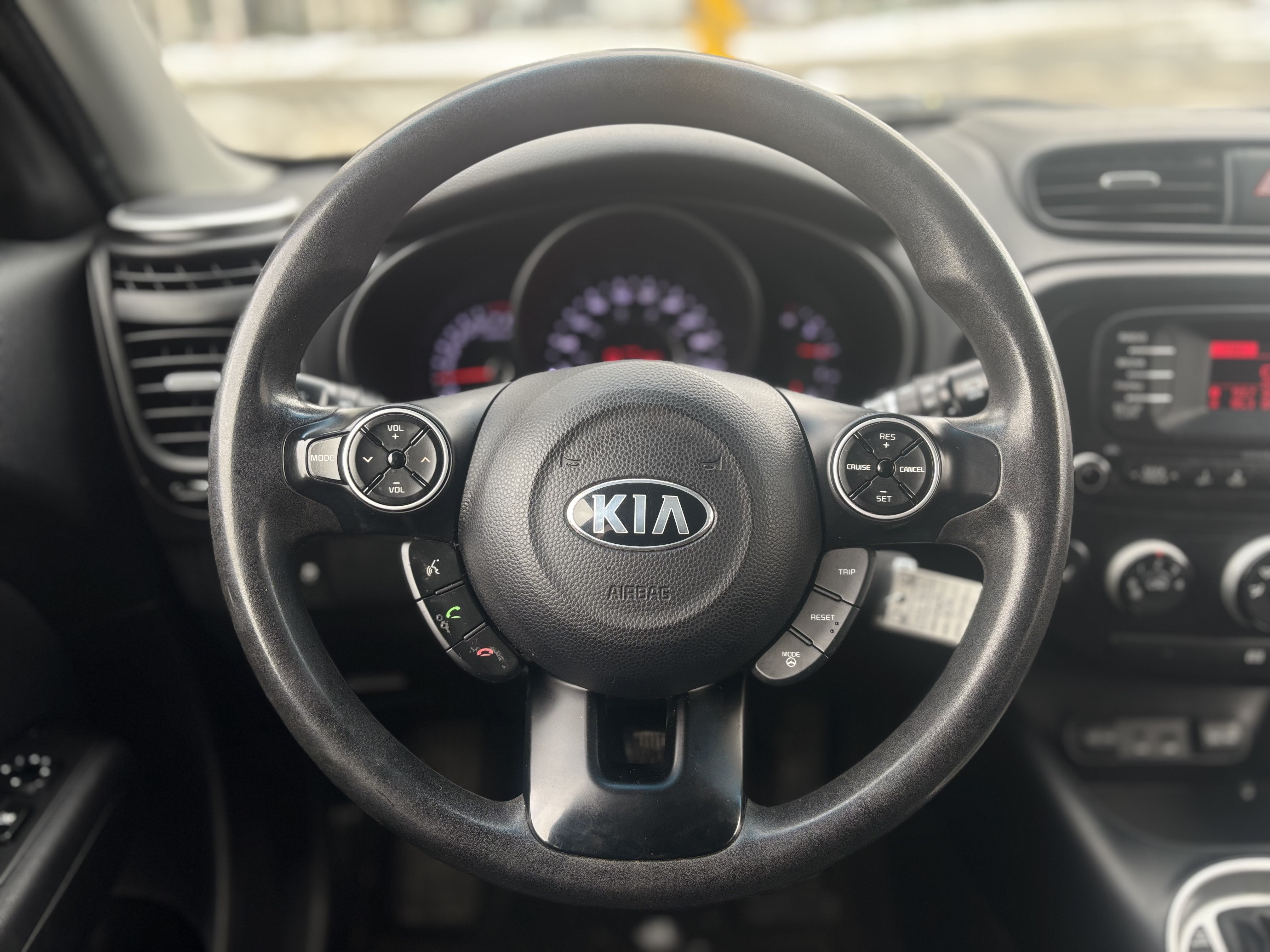 /canwestautoinc/2015-Kia-Soul-04620083117819185.jpg