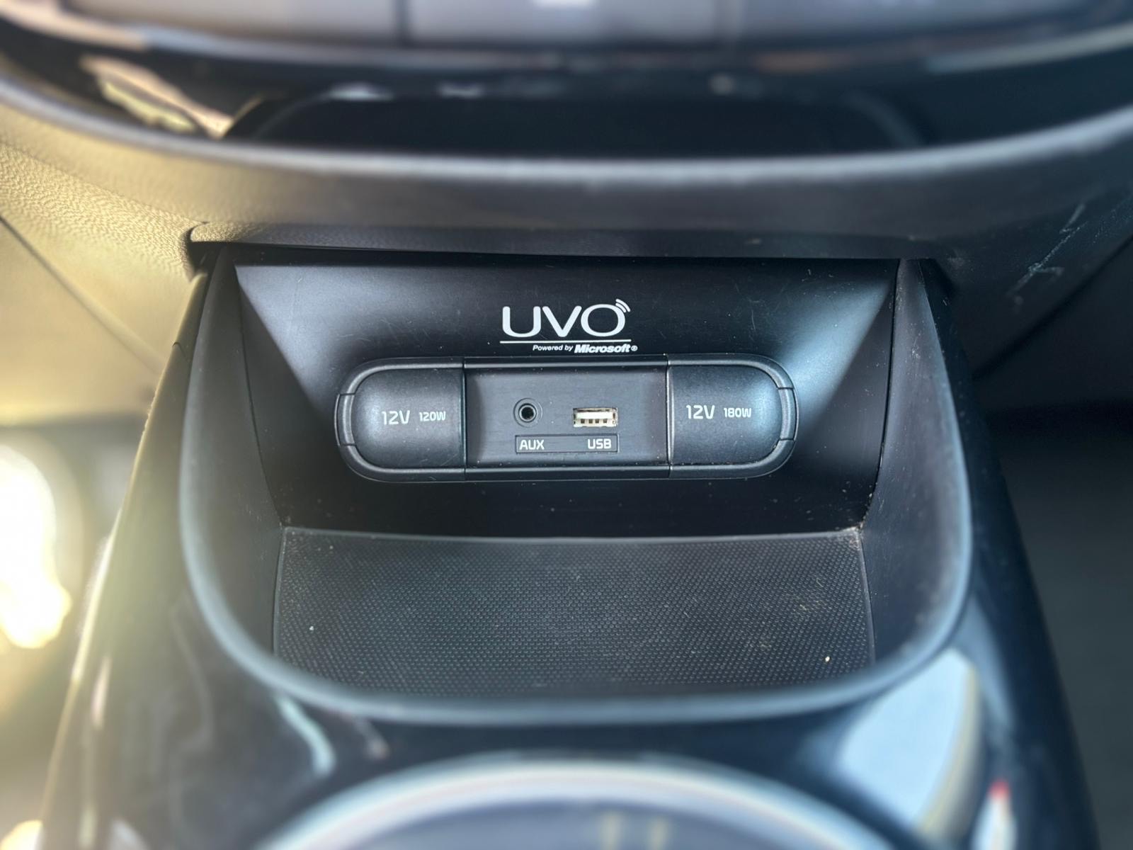 /canwestautoinc/2015-Kia-Soul-21258526043287151.jpg