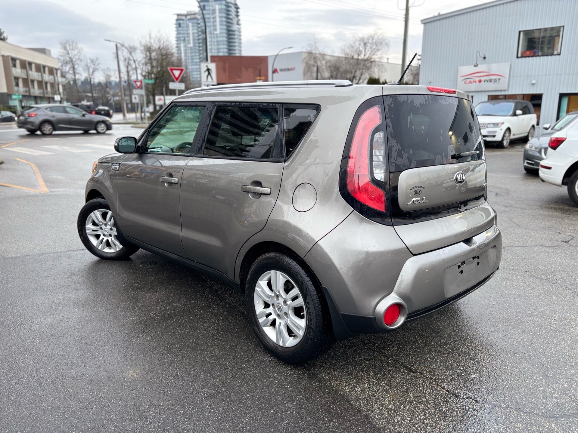 /canwestautoinc/2015-Kia-Soul-2572070359299128.jpg