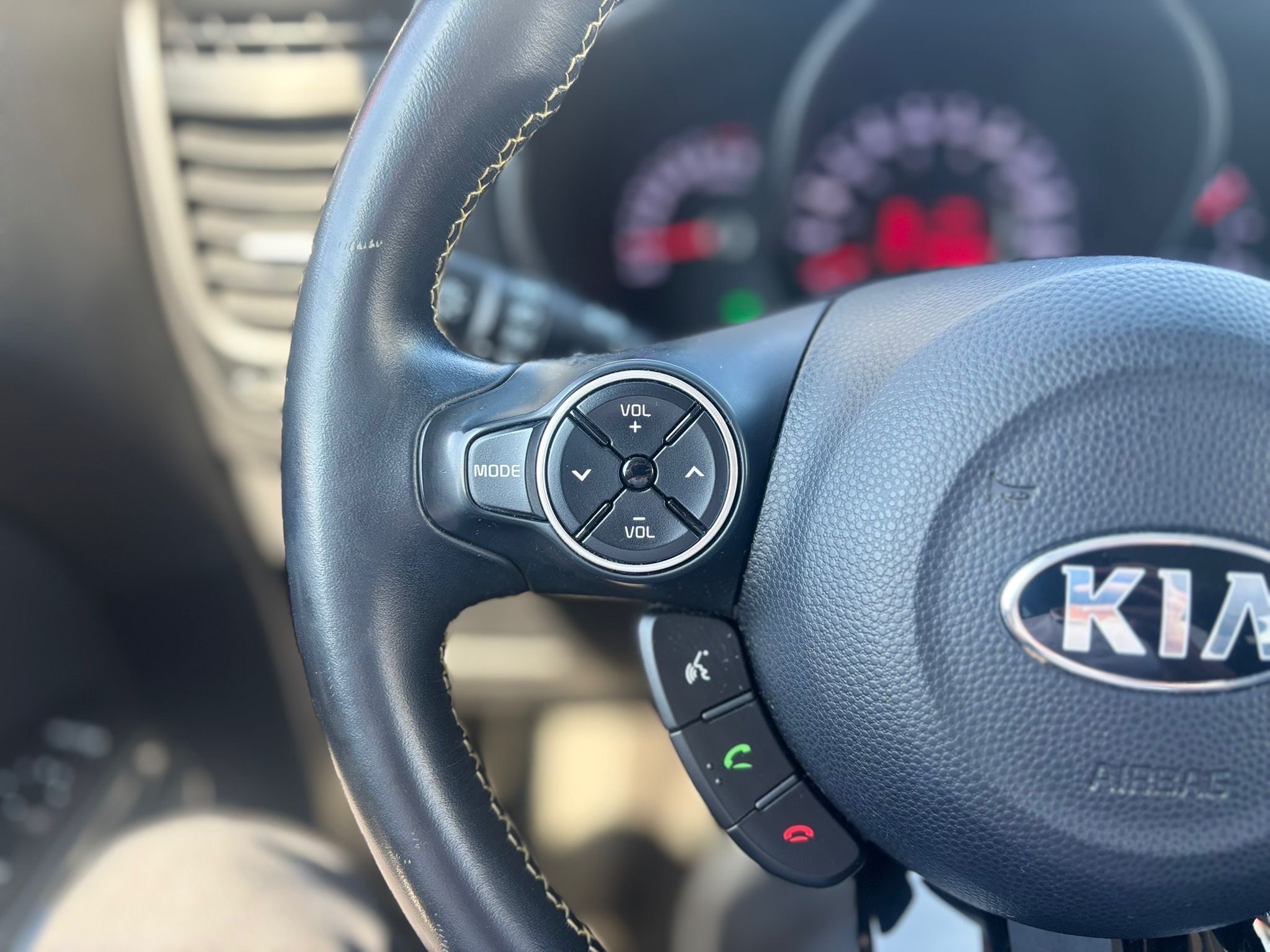 /canwestautoinc/2015-Kia-Soul-7341805032199393.jpg