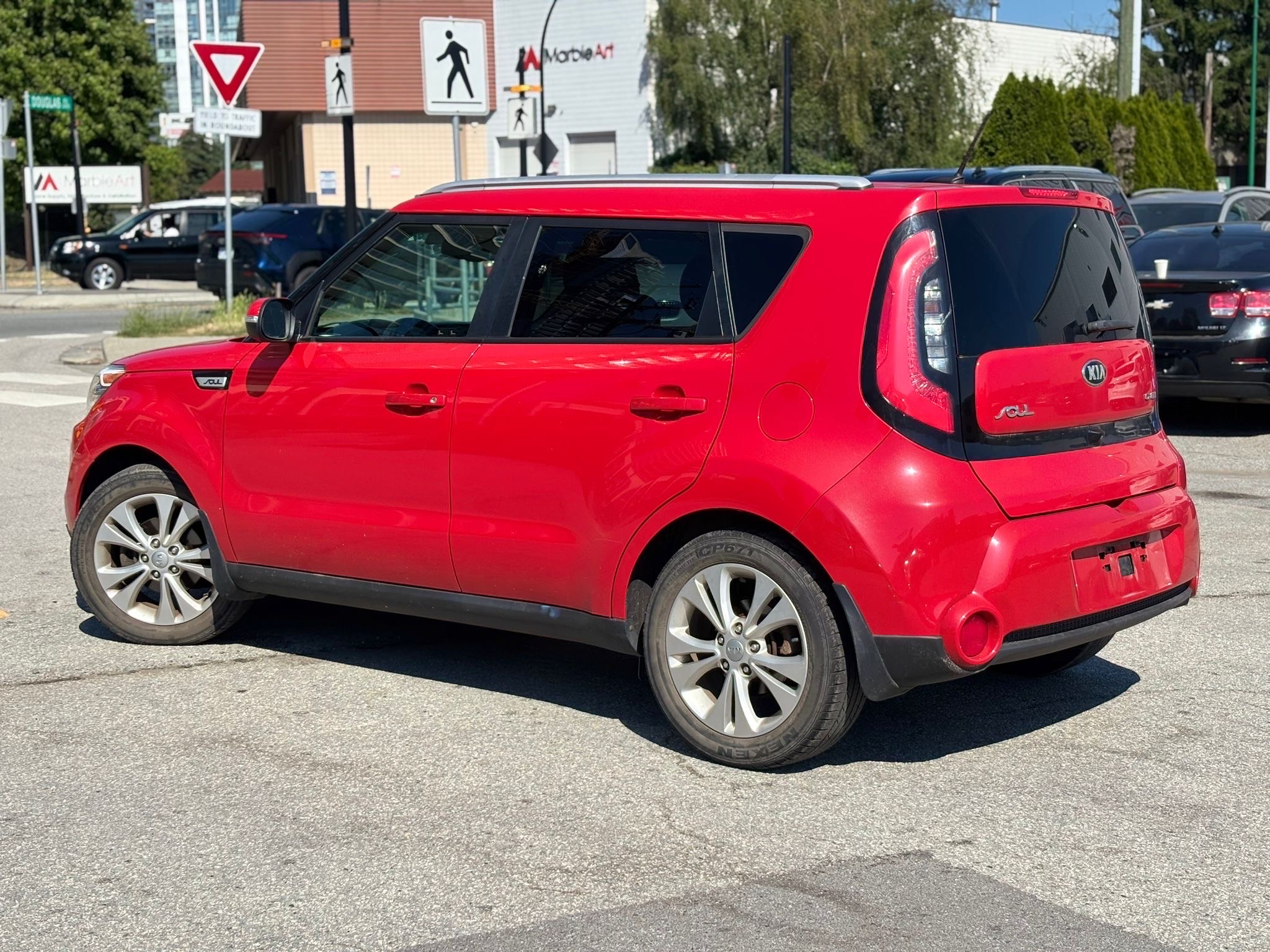 /canwestautoinc/2015-Kia-Soul-955618199773812.jpg