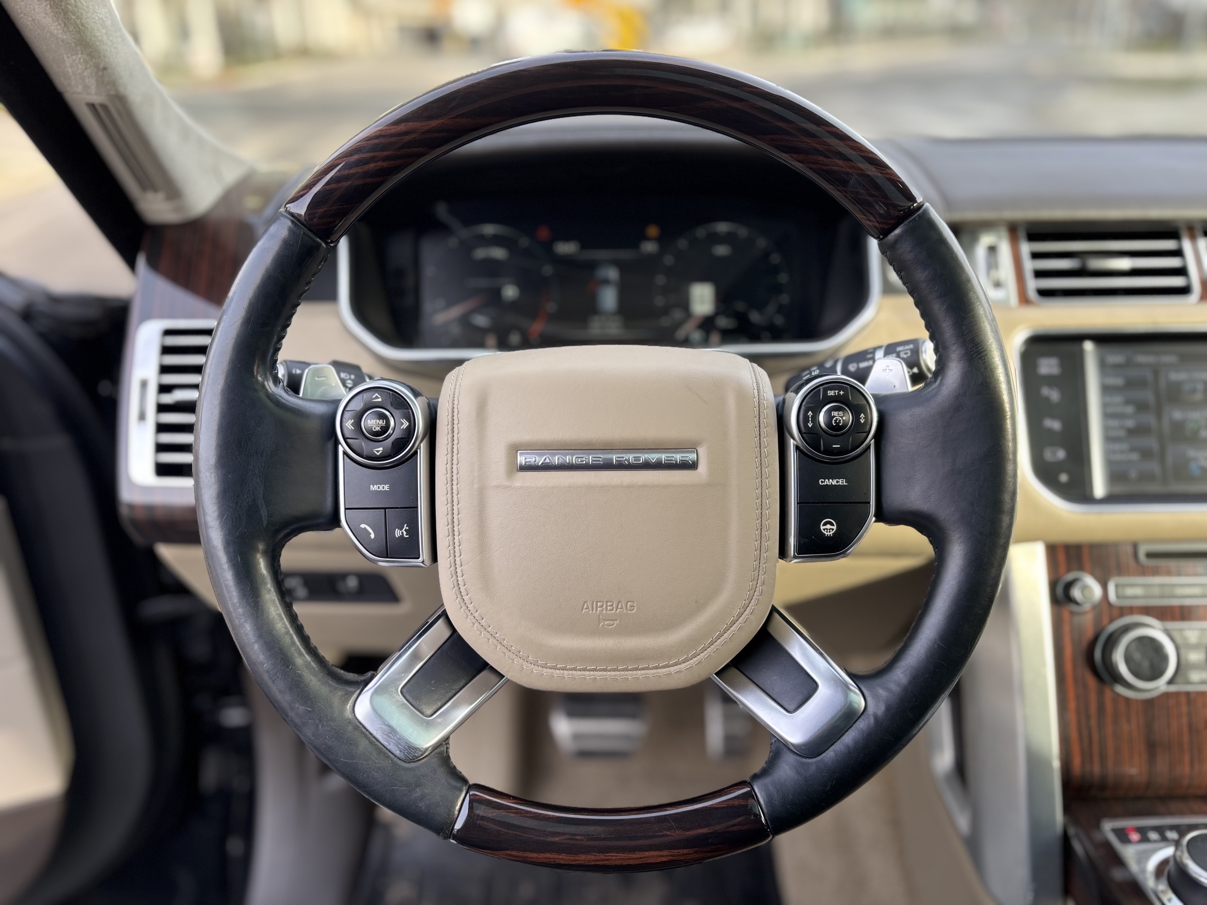 /canwestautoinc/2015-LandRover-RangeRover-8196168489523528.jpg