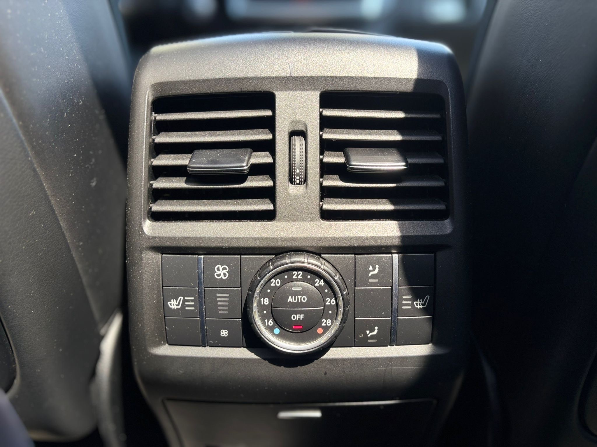 /canwestautoinc/2015-Mercedes-Benz-M-Class-21984486247063573.jpg