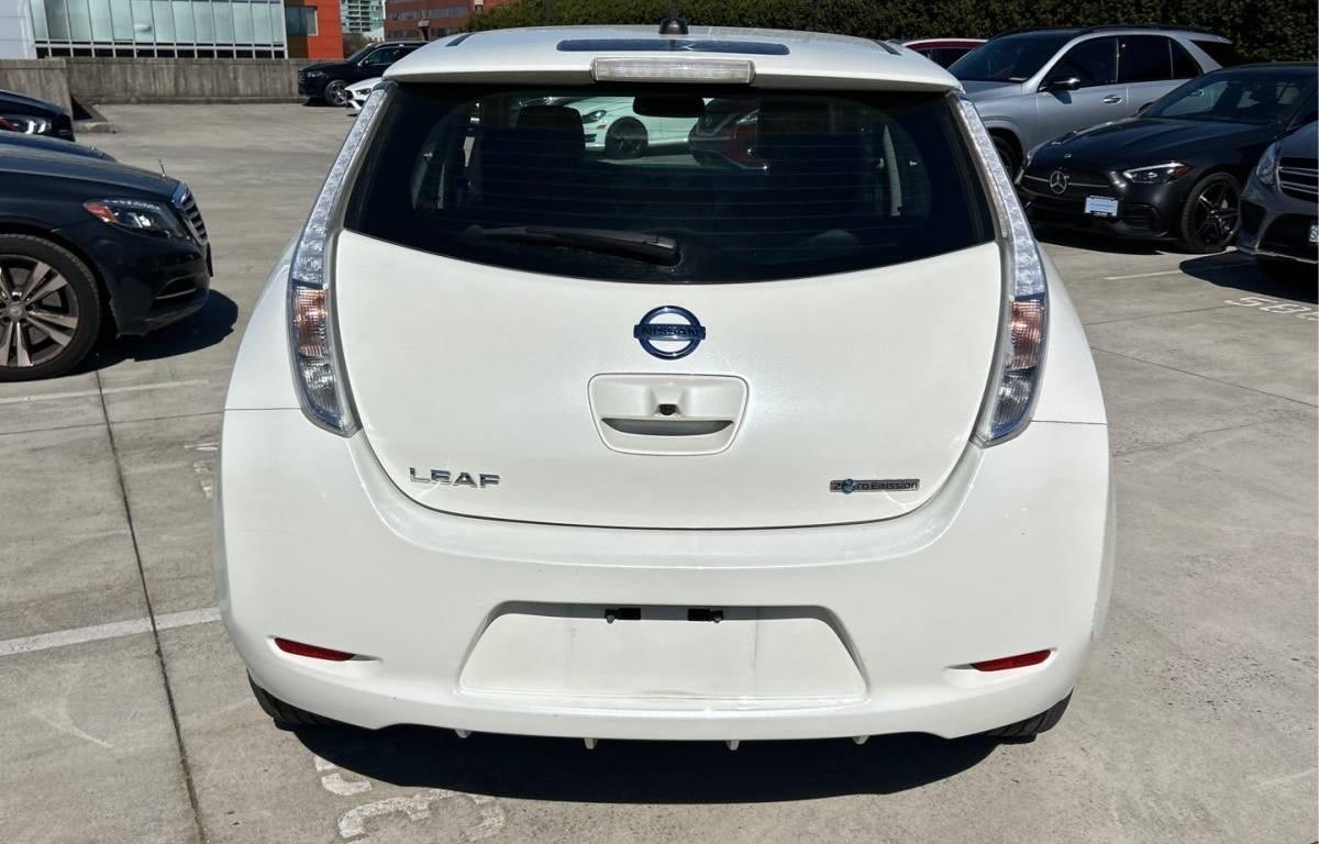 /canwestautoinc/2015-Nissan-LEAF-5484007560108755.jpg
