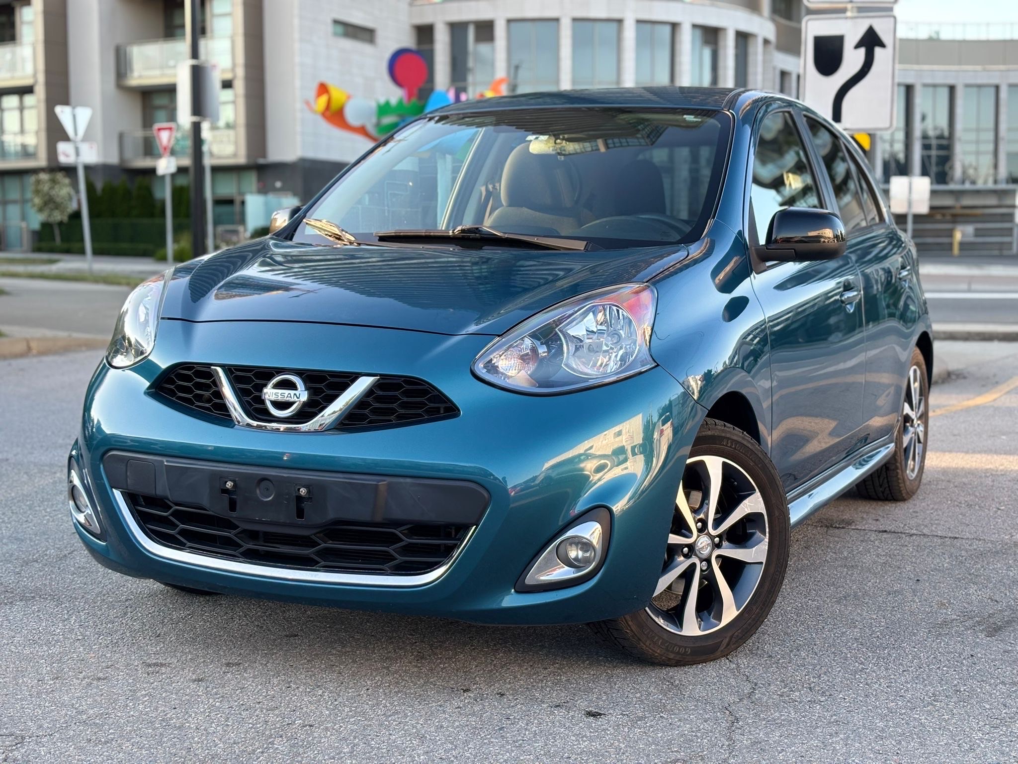 /canwestautoinc/2015-Nissan-Micra-3717179291401145.jpg
