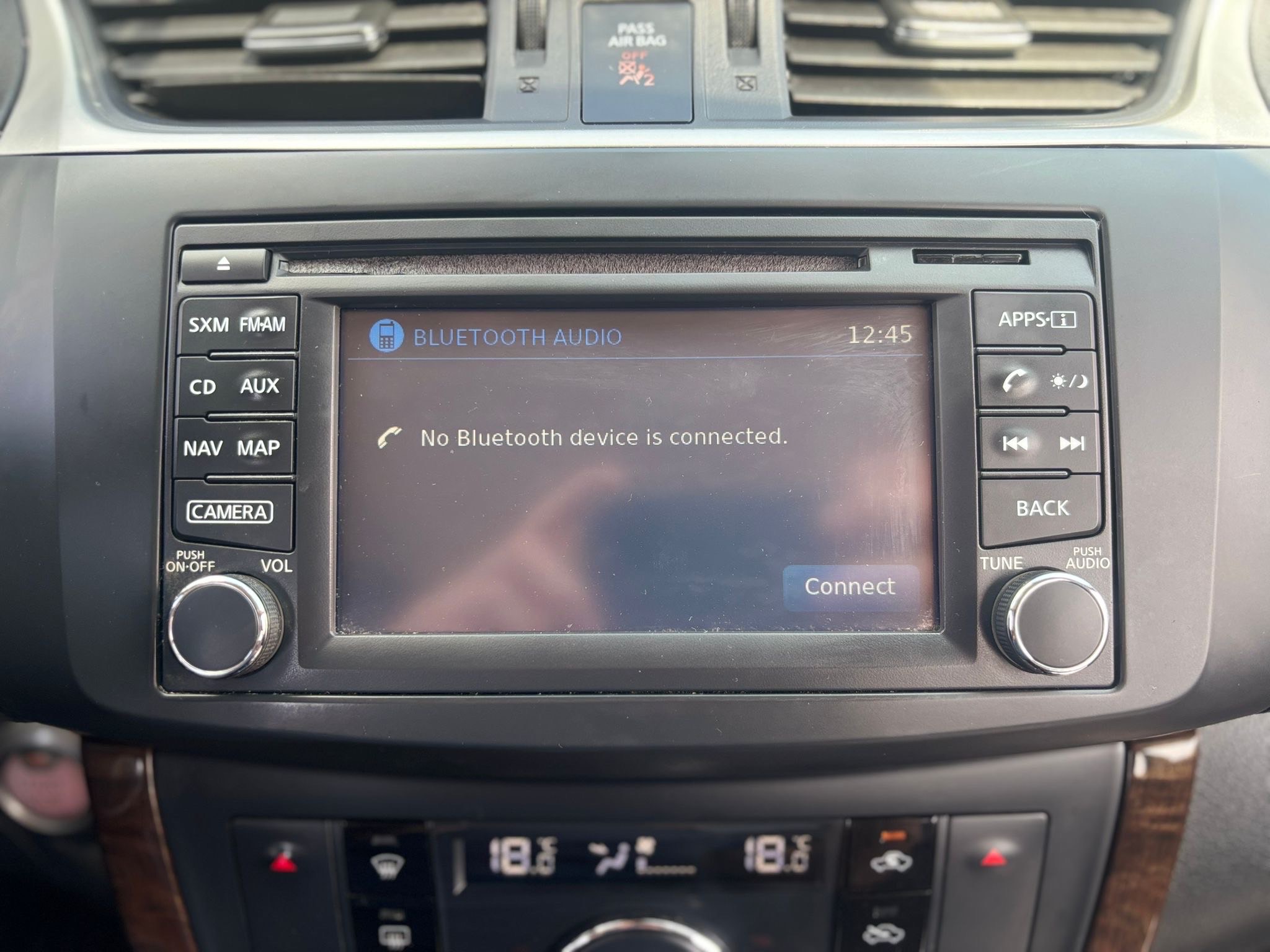 /canwestautoinc/2015-Nissan-Sentra-5051723818561122.jpg