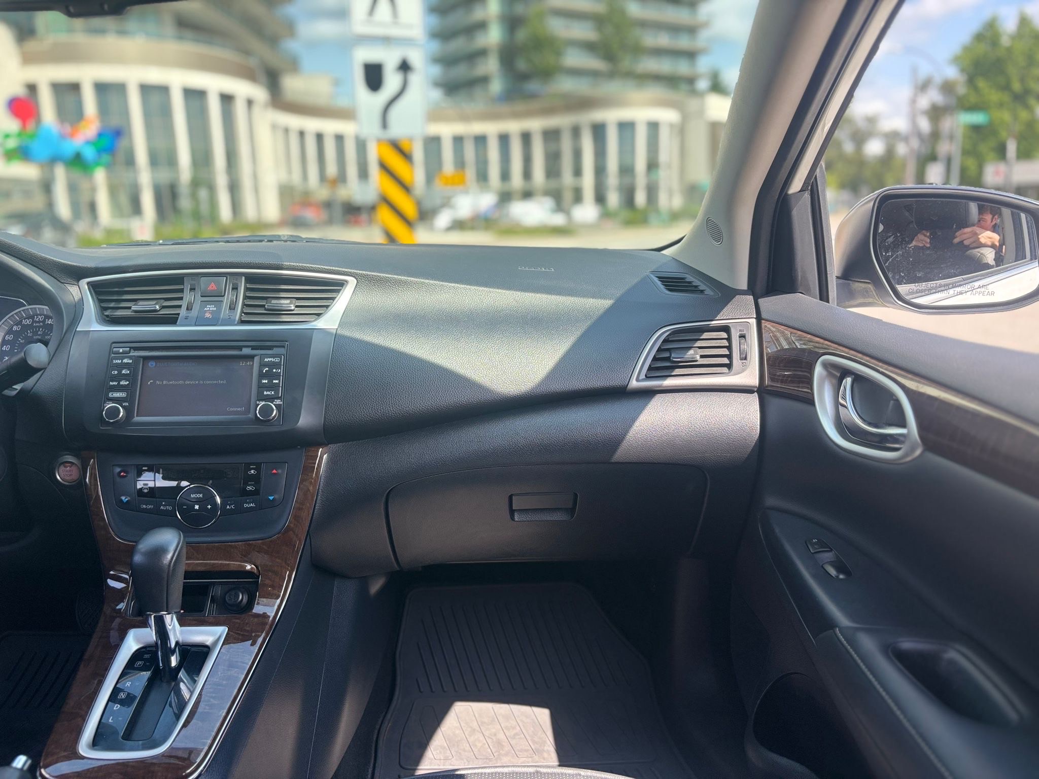 /canwestautoinc/2015-Nissan-Sentra-822689563658989.jpg