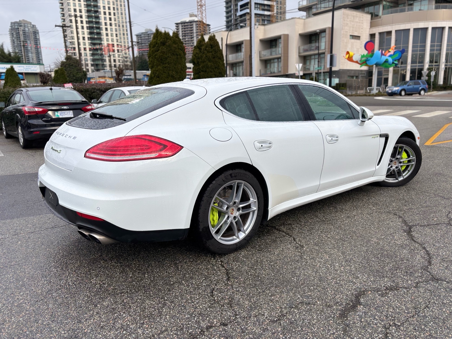 /canwestautoinc/2015-Porsche-Panamera-8920391795142488.jpg