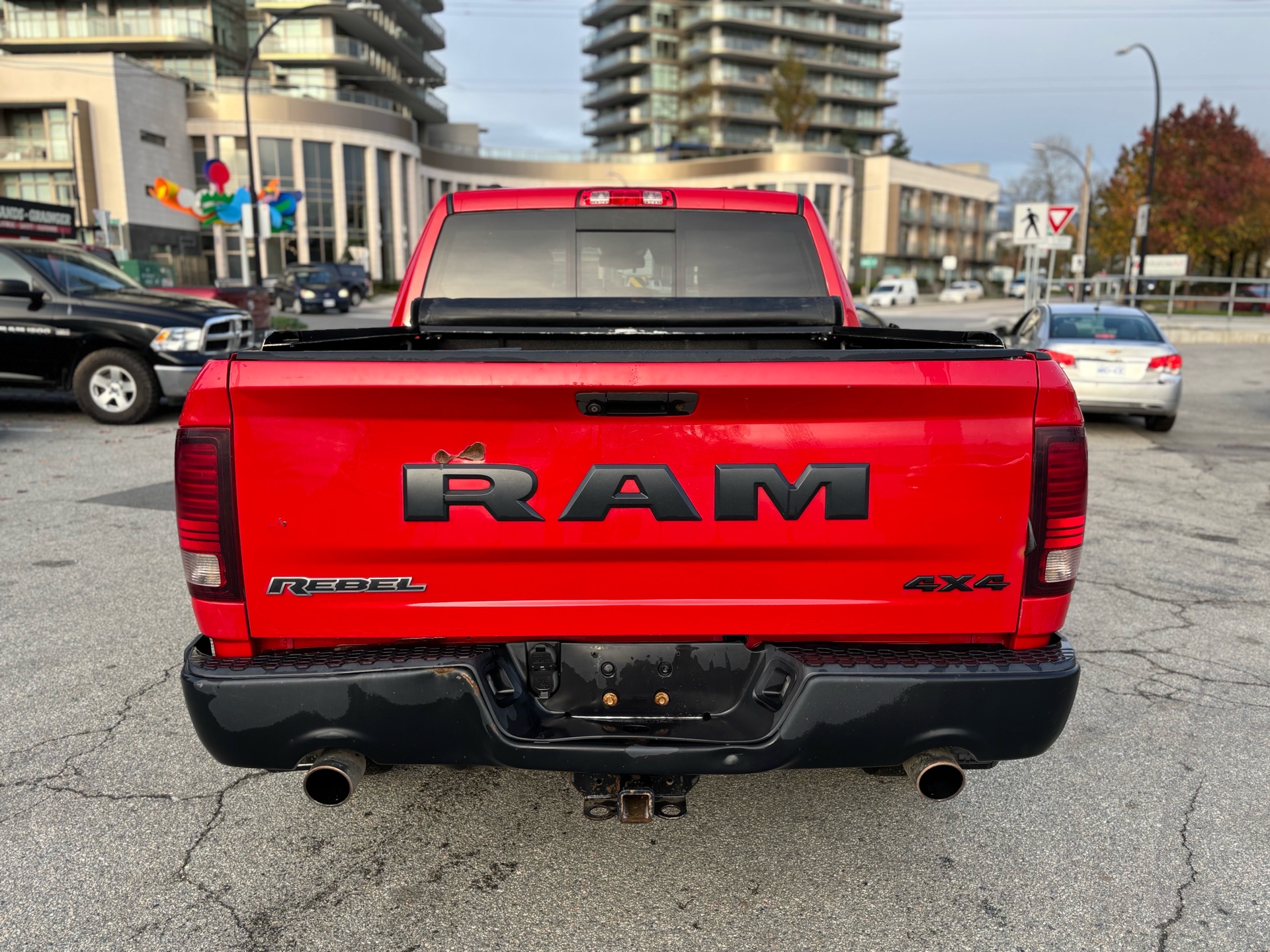 /canwestautoinc/2015-Ram-1500-28710950474859054.jpg