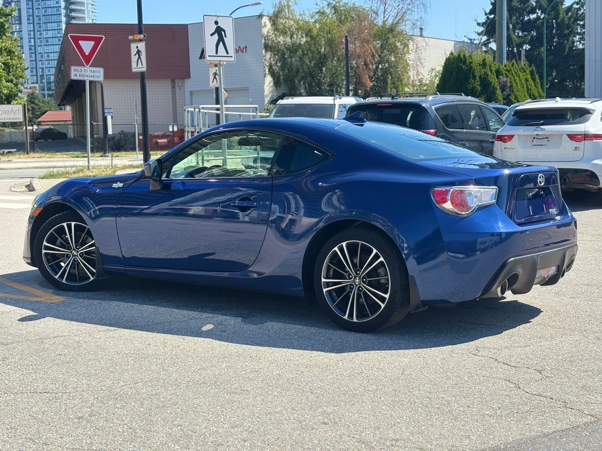 /canwestautoinc/2015-Scion-FR-S-20081579280455952.jpg