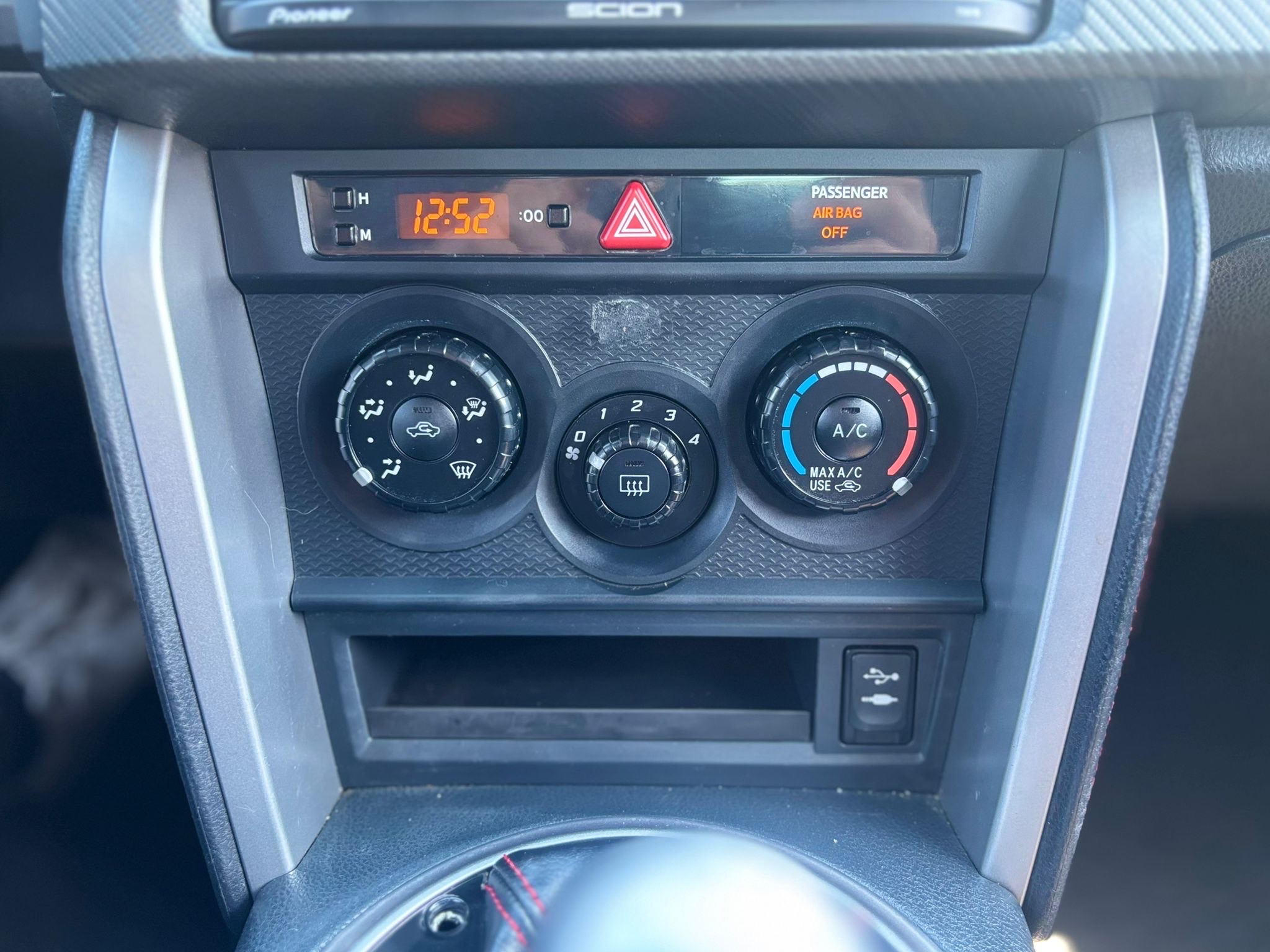 /canwestautoinc/2015-Scion-FR-S-3288200032816684.jpg