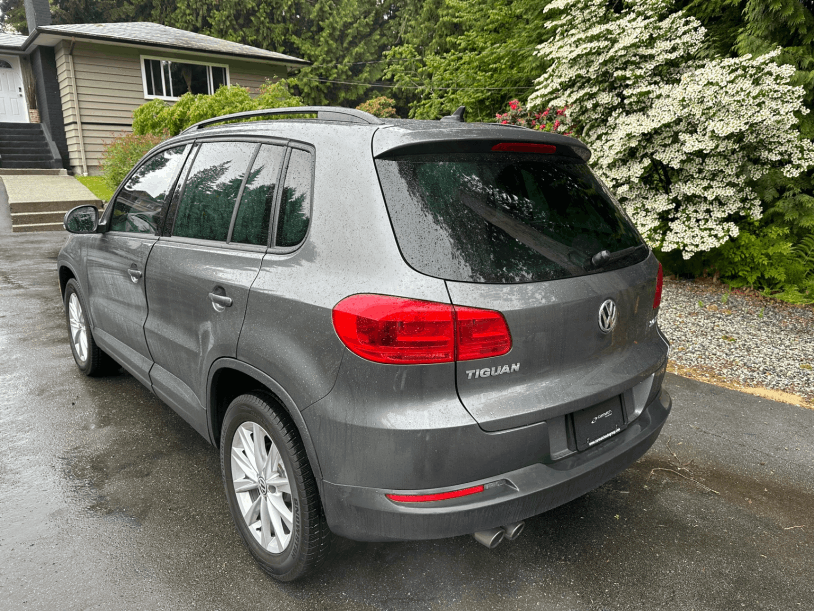 /canwestautoinc/2015-Volkswagen-Tiguan-3827354672456962.jpg