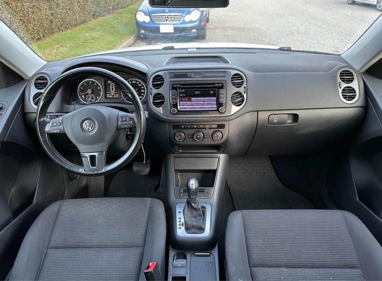 /canwestautoinc/2015-Volkswagen-Tiguan-8991596512322726.jpg