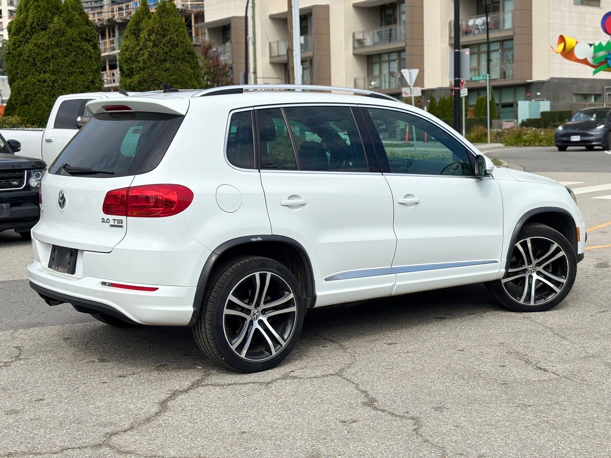 /canwestautoinc/2015-Volkswagen-Tiguan-9378717705973512.jpg