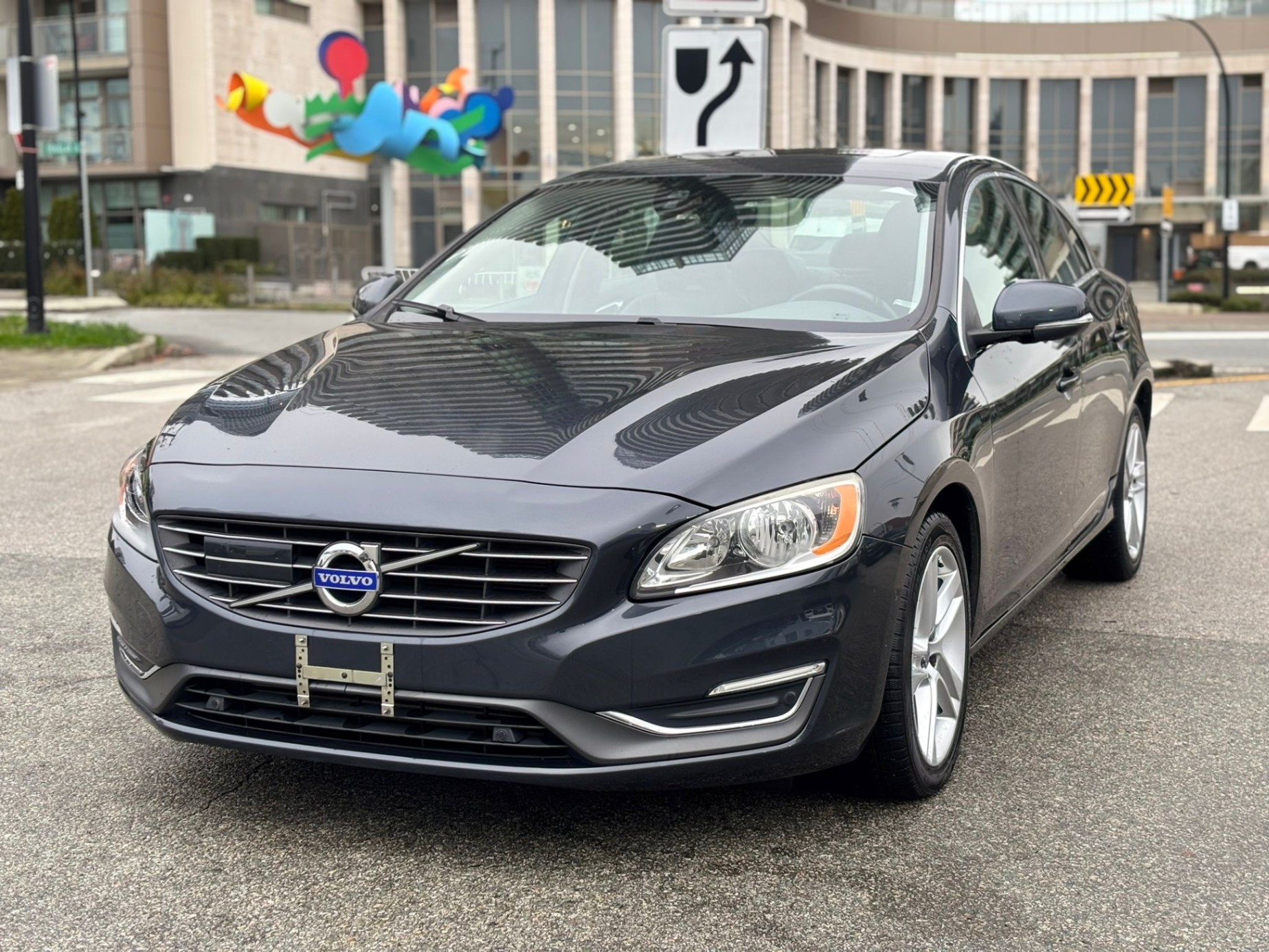 /canwestautoinc/2015-Volvo-S60-13597370057816405.jpg