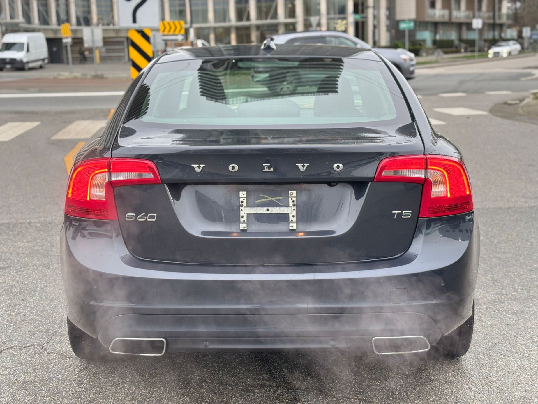 /canwestautoinc/2015-Volvo-S60-41301776299253756.jpg