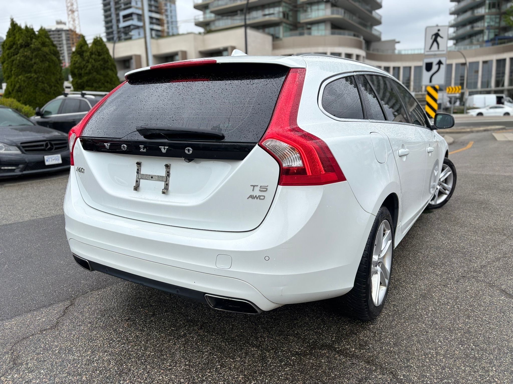/canwestautoinc/2015-Volvo-V60-08560592122693333.jpg
