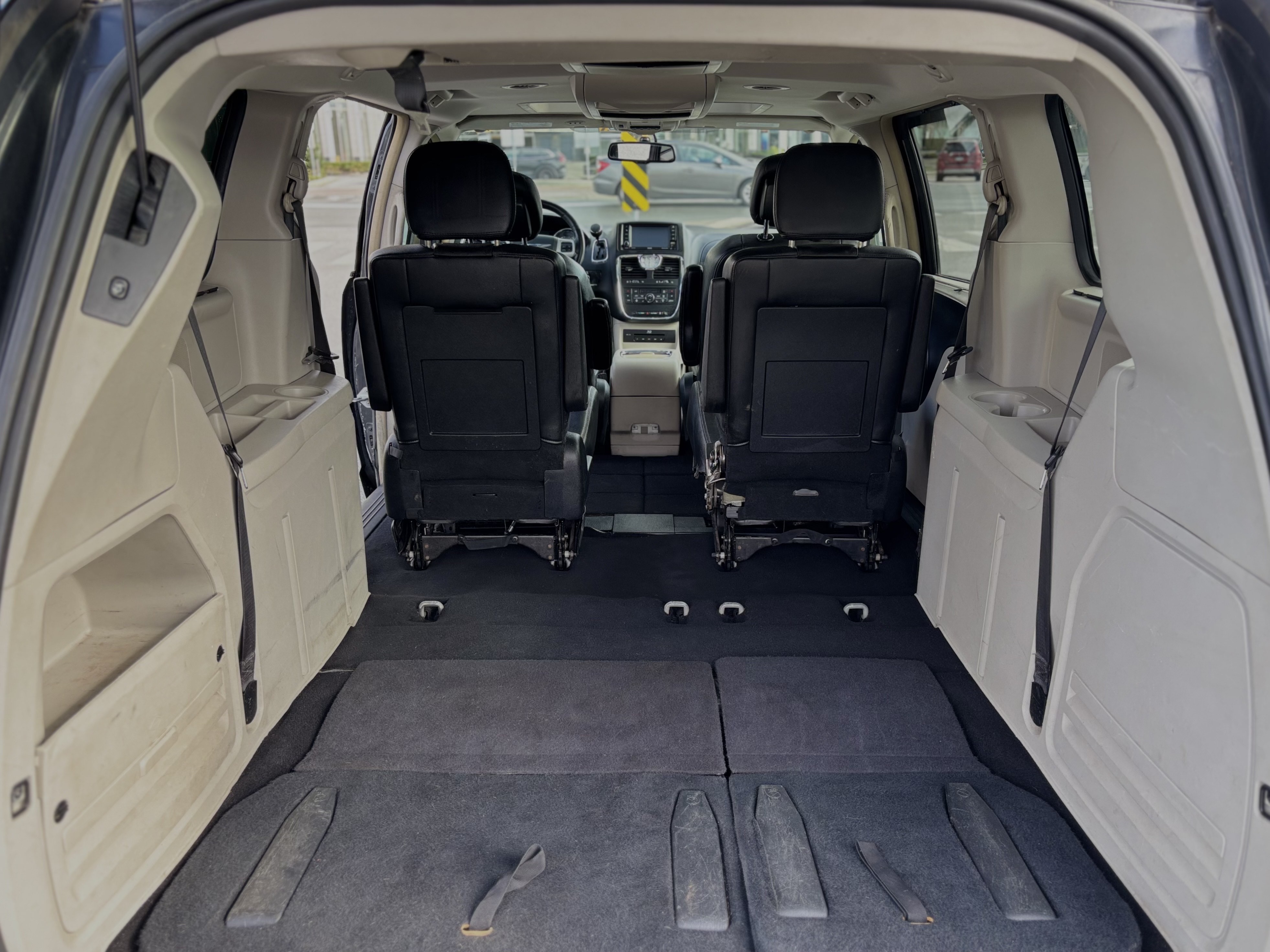 /canwestautoinc/2016-Chrysler-Town&-24501450630450328.jpg