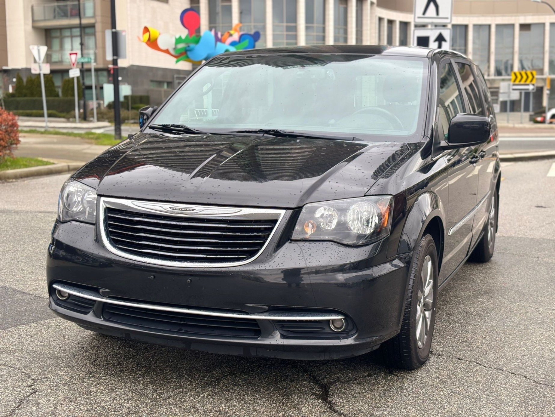 /canwestautoinc/2016-Chrysler-Town&-5351896902456692.jpg