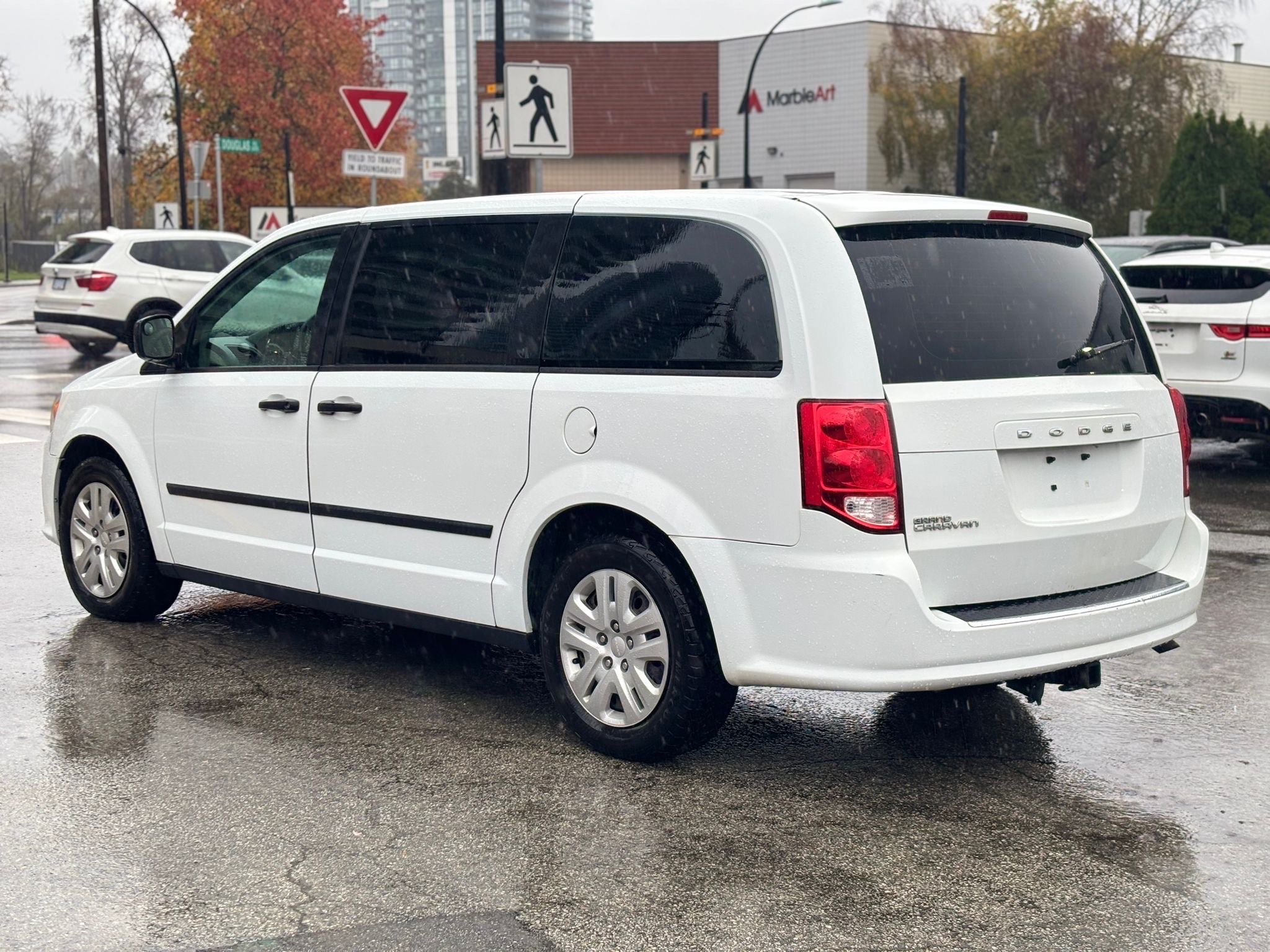 /canwestautoinc/2016-Dodge-GrandCaravan-7091831503194408.jpg