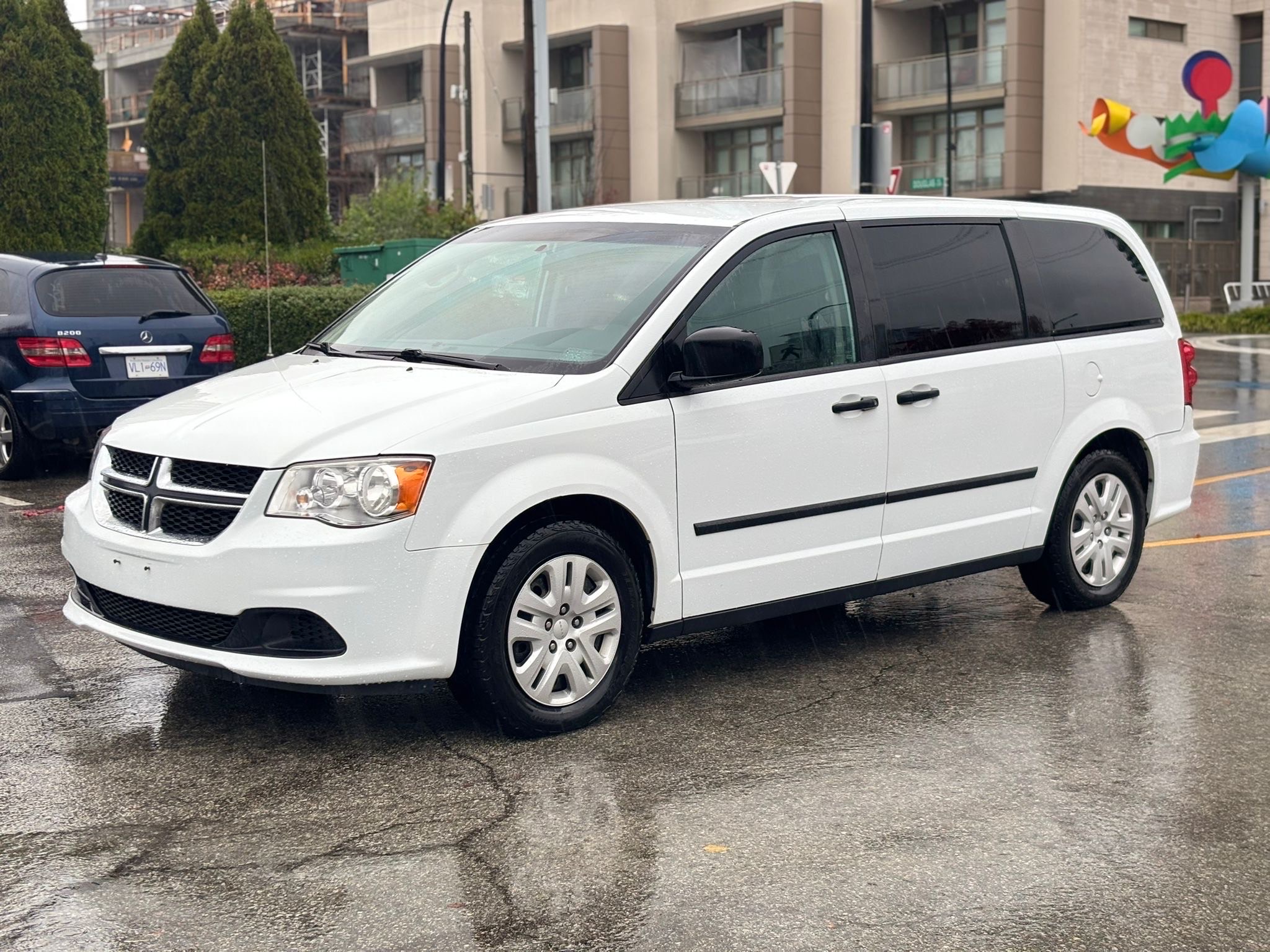 /canwestautoinc/2016-Dodge-GrandCaravan-8212003187935808.jpg