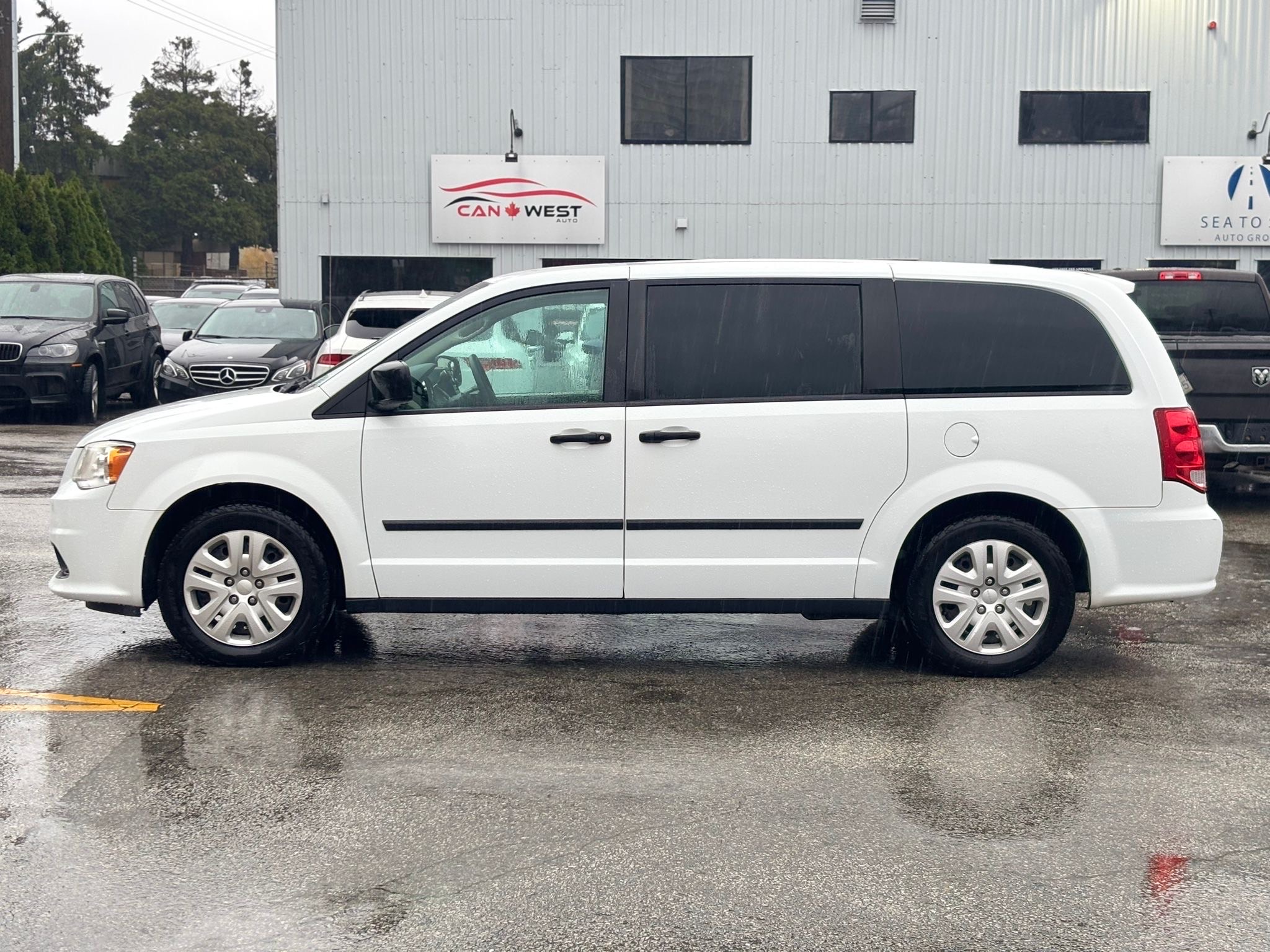 /canwestautoinc/2016-Dodge-GrandCaravan-9682691061207065.jpg