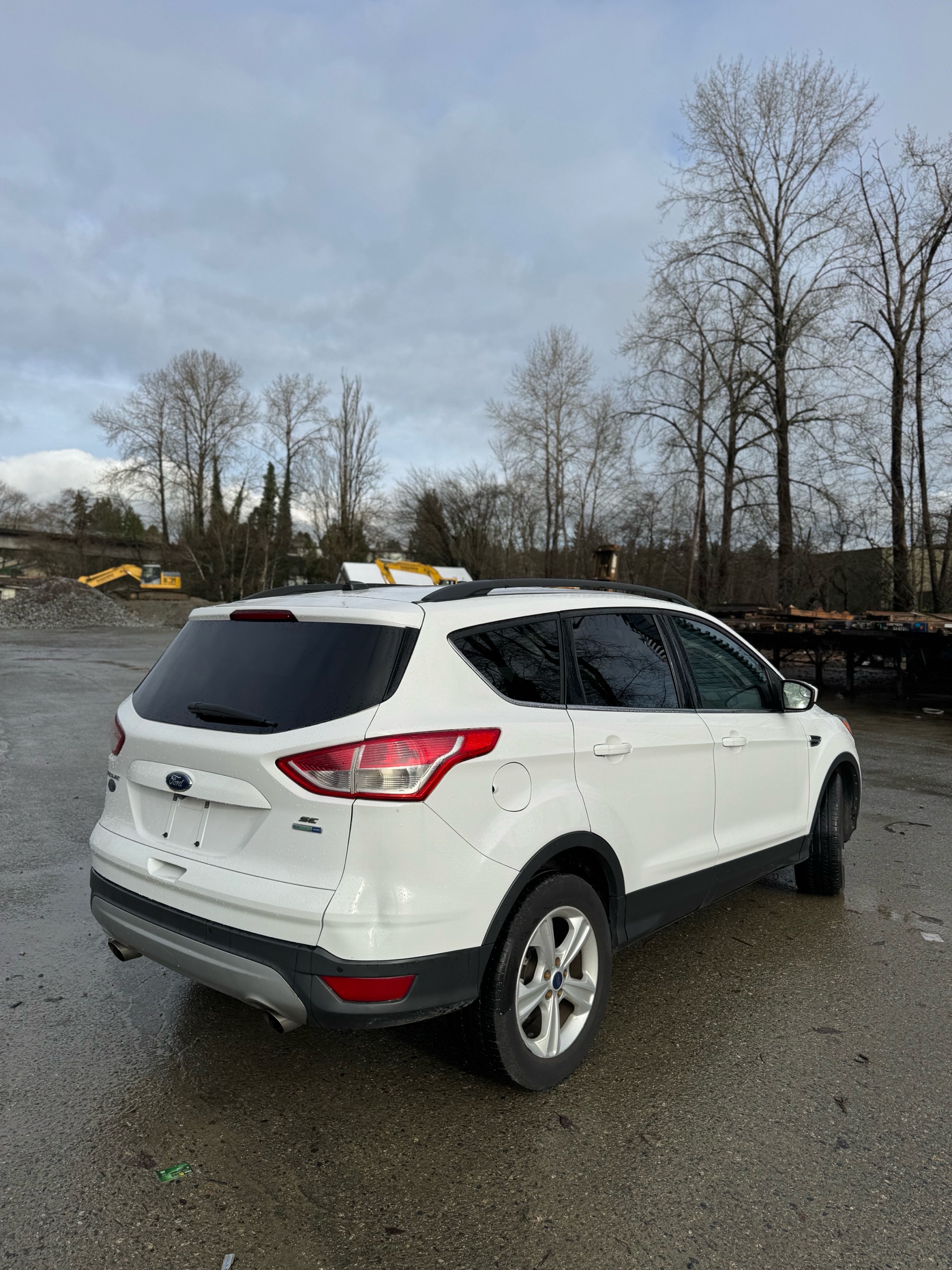 /canwestautoinc/2016-Ford-Escape-9700948659954216.jpg