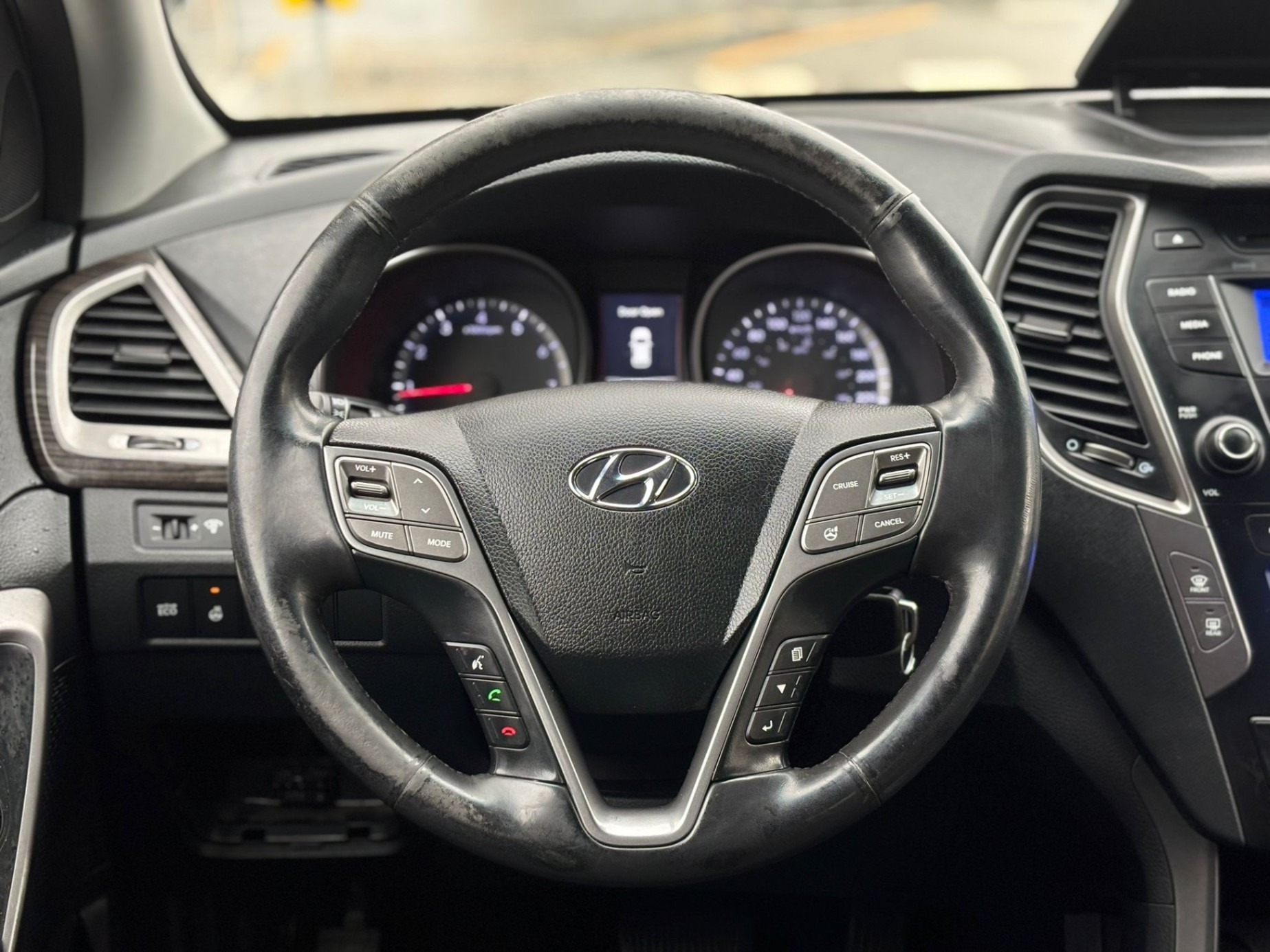 /canwestautoinc/2016-Hyundai-SantaFe-7078450896436024.jpg
