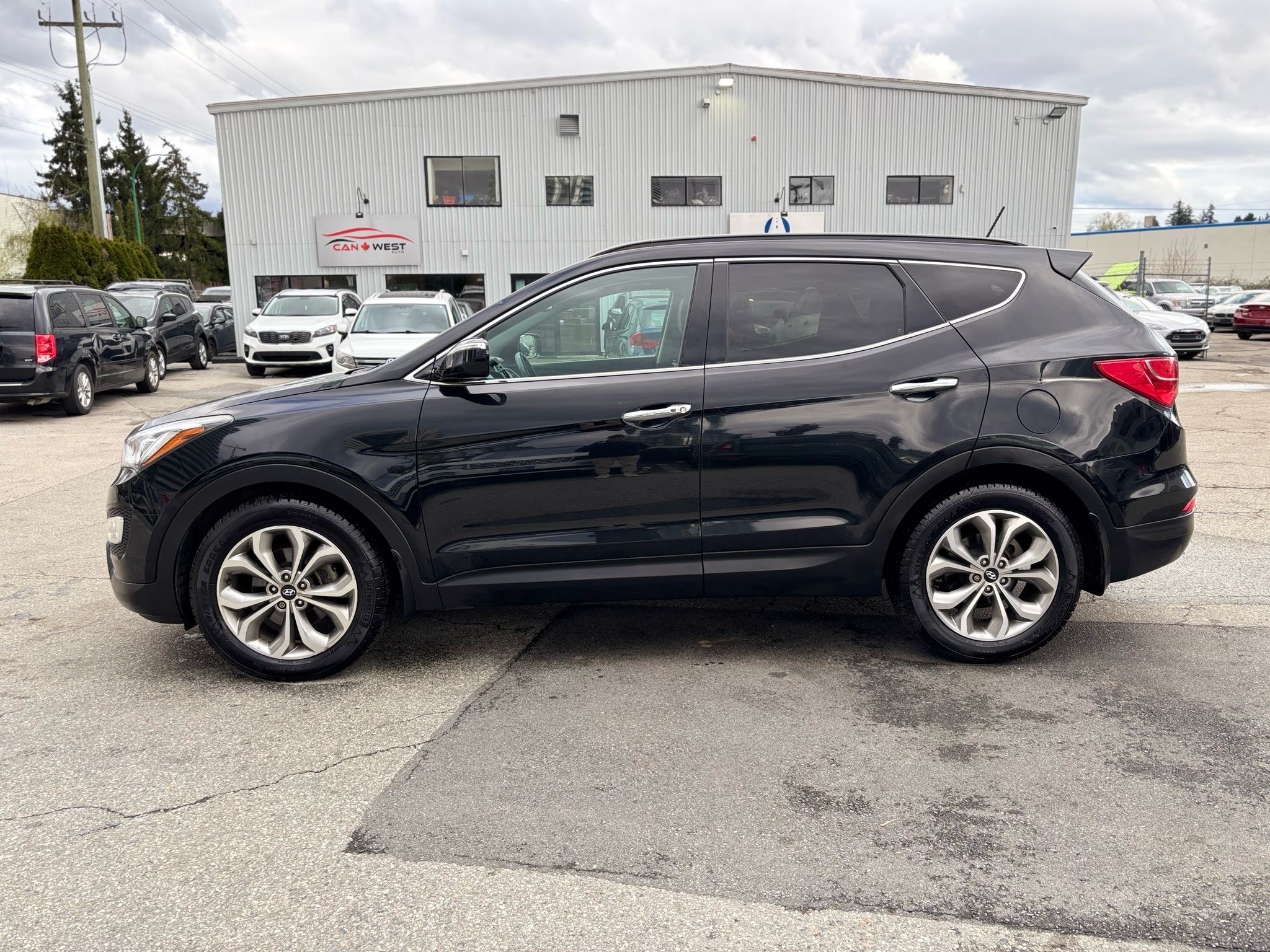 /canwestautoinc/2016-Hyundai-SantaFe-8043572865268953.jpg