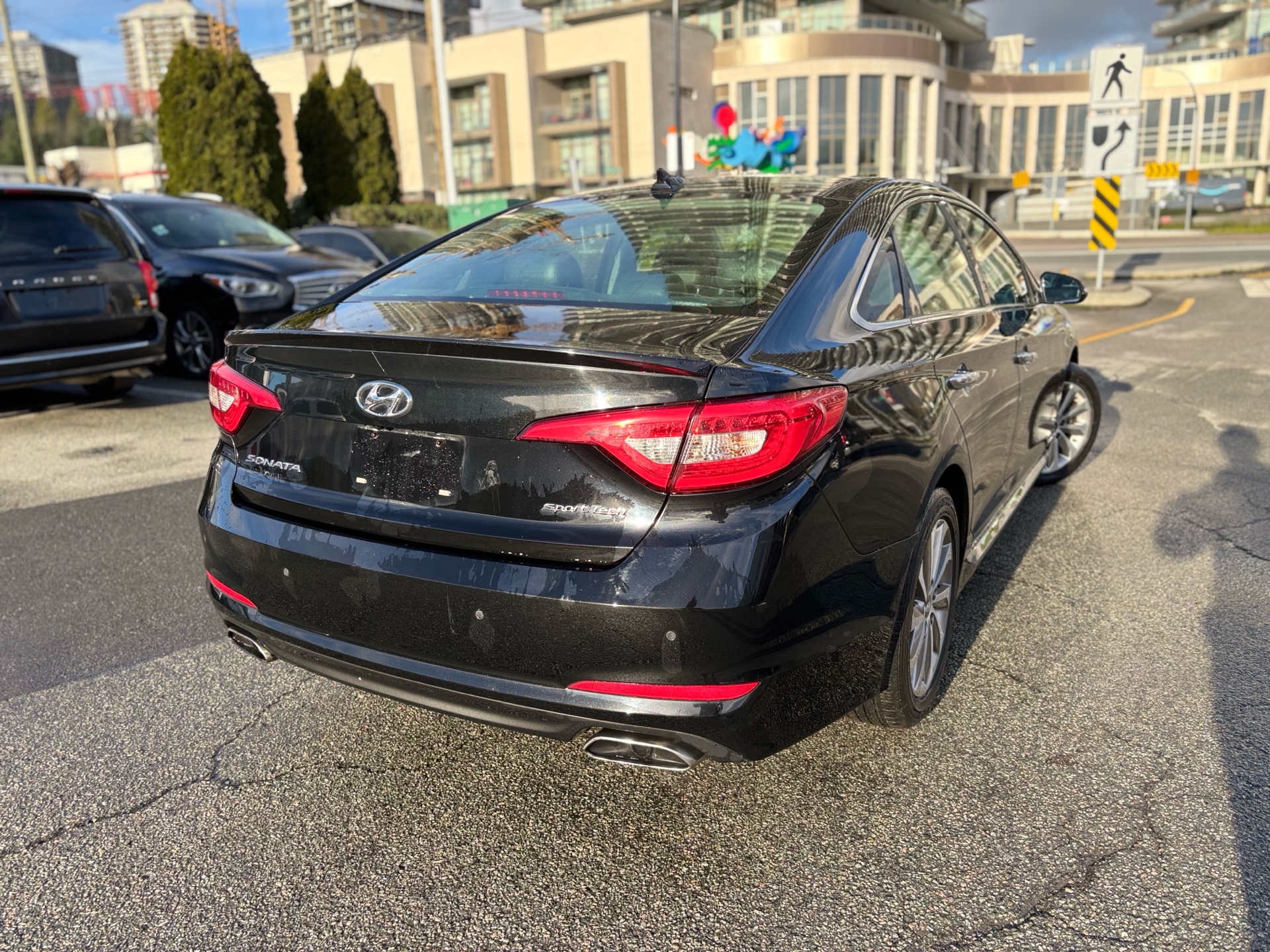 /canwestautoinc/2016-Hyundai-Sonata-3358883016838412.jpg