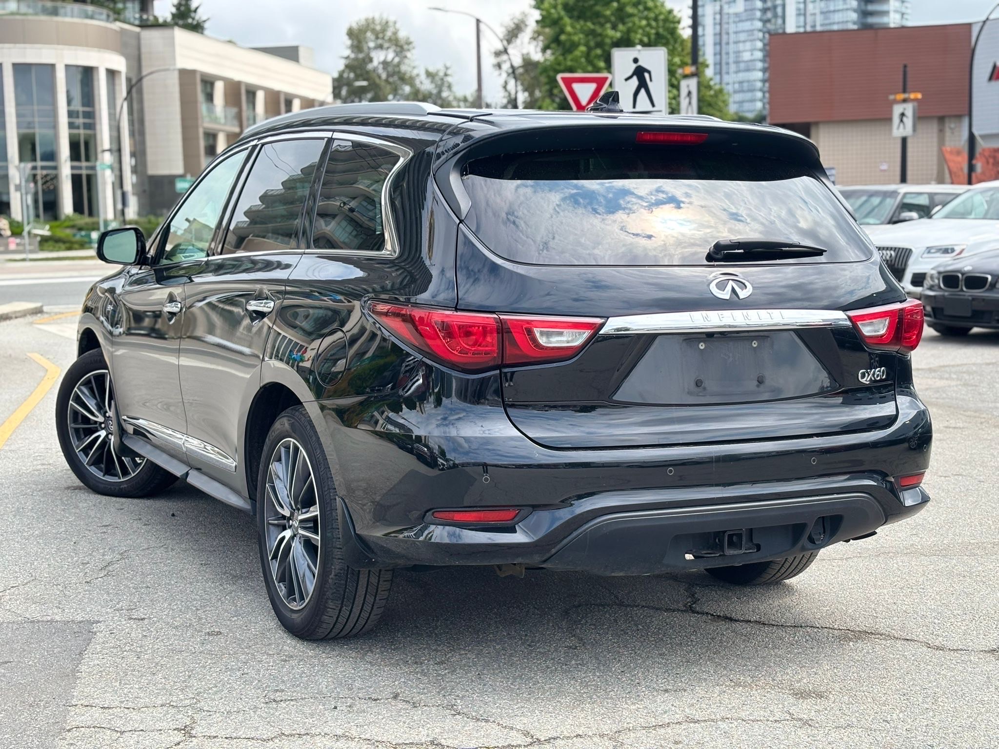 /canwestautoinc/2016-INFINITI-QX60-16042992975321058.jpg