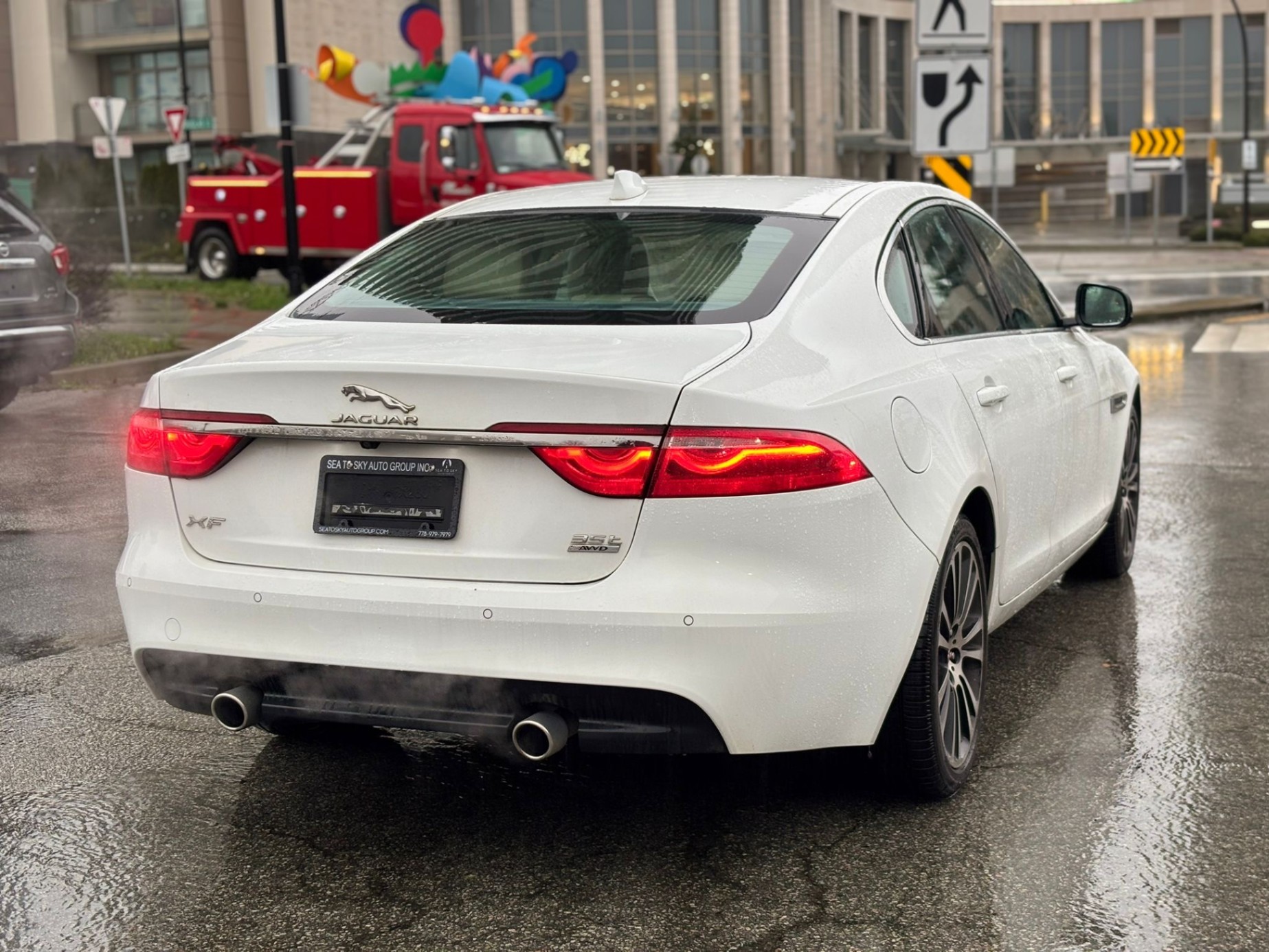 /canwestautoinc/2016-Jaguar-XF-20387412605582766.jpg