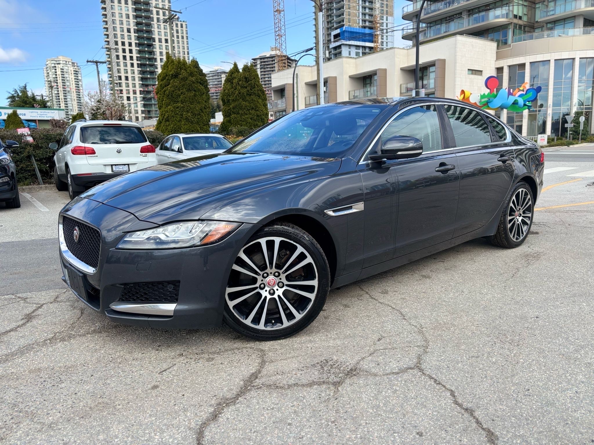 /canwestautoinc/2016-Jaguar-XF-5023635280474614.jpg