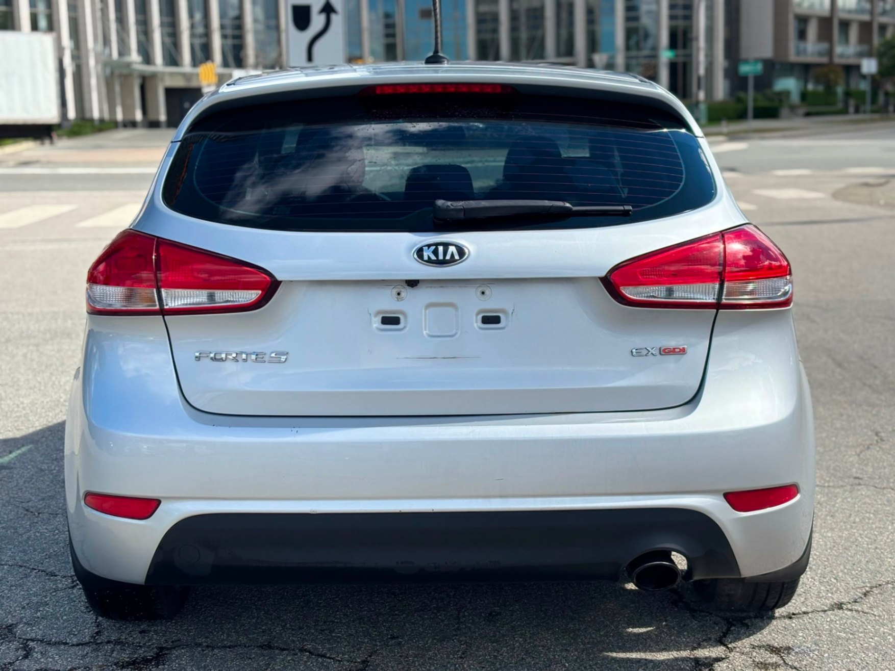 /canwestautoinc/2016-Kia-Forte5-Door-8646537626240116.jpg