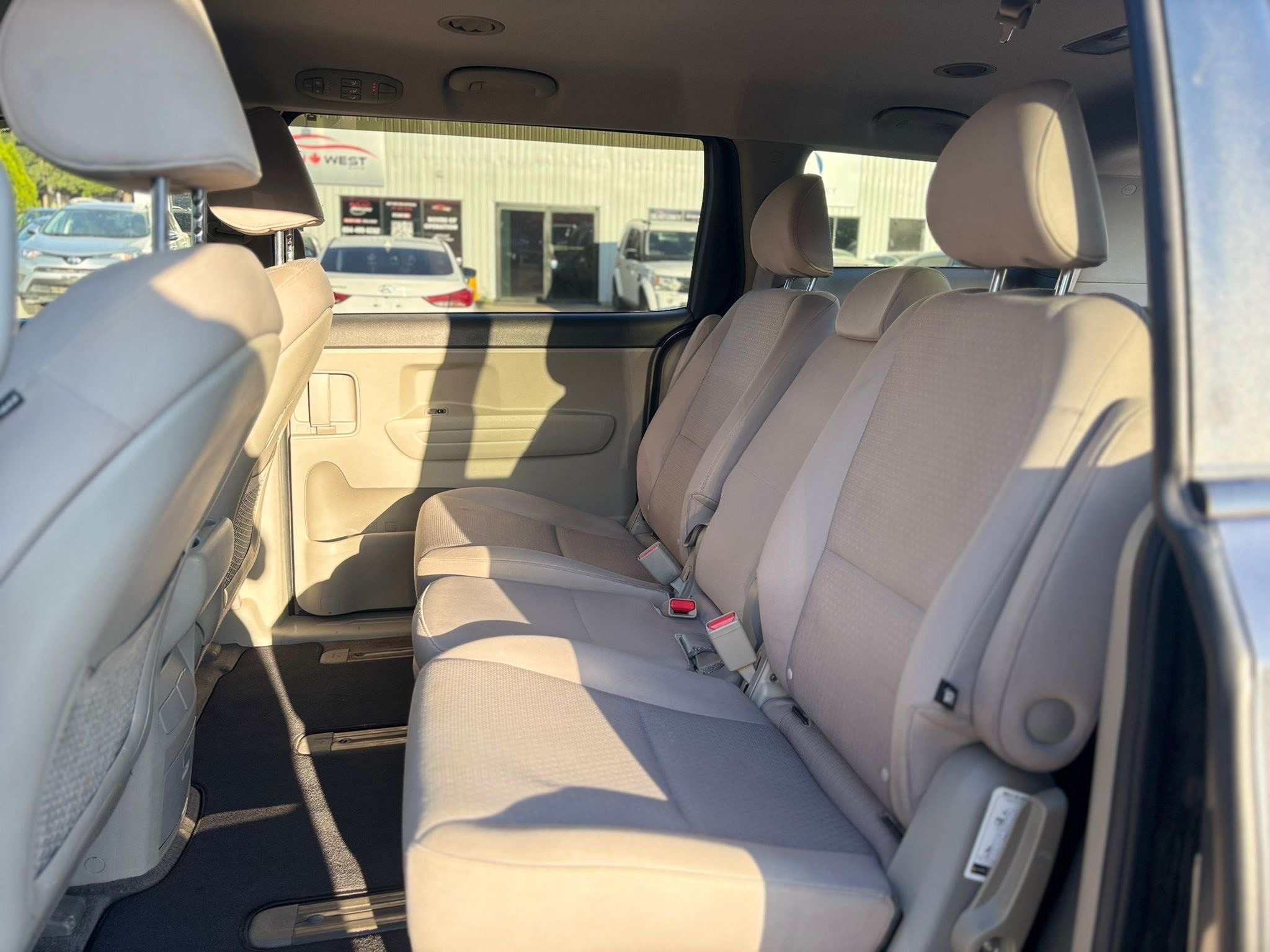 /canwestautoinc/2016-Kia-Sedona-7909800349827949.jpg