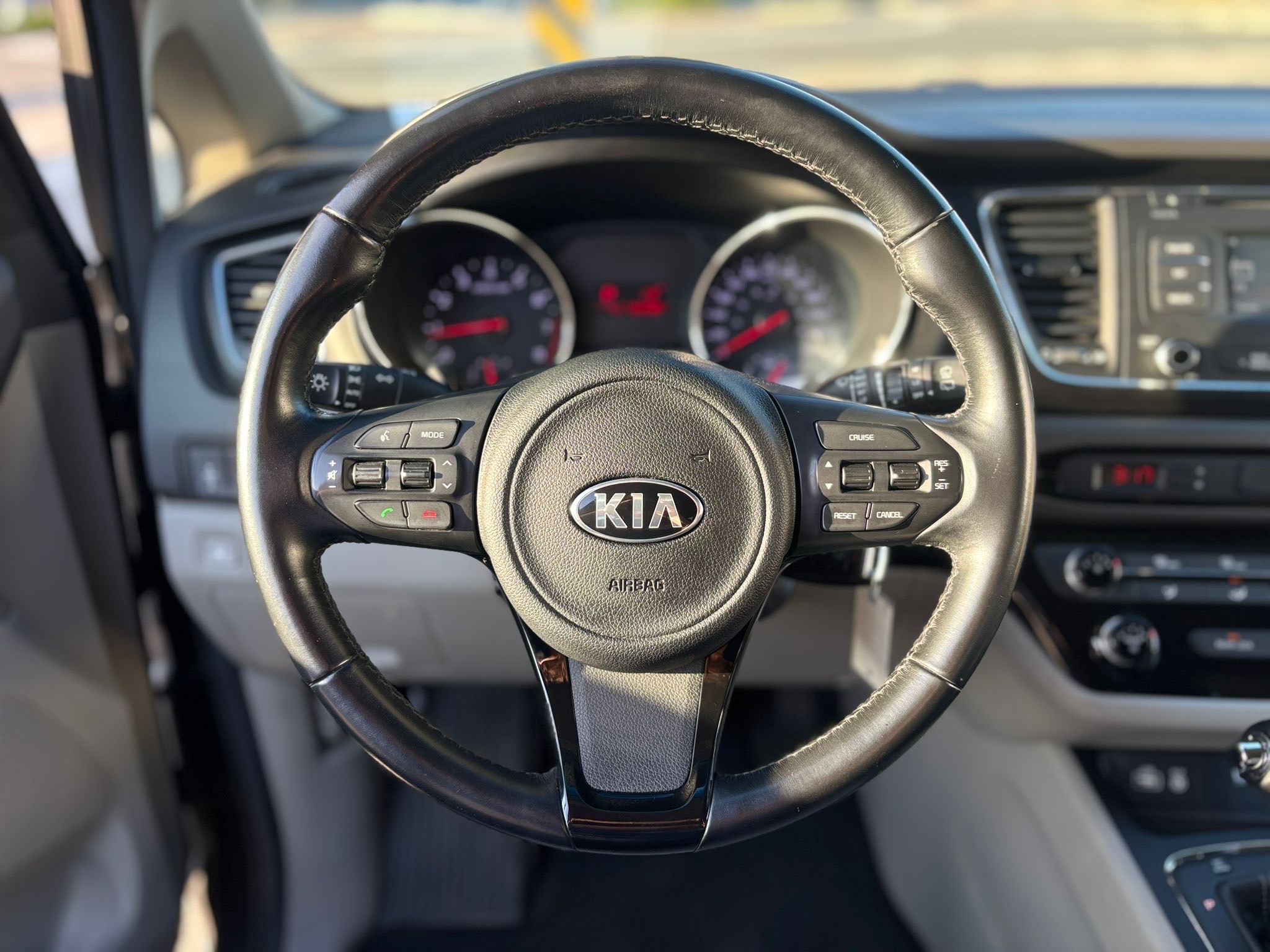 /canwestautoinc/2016-Kia-Sedona-9789405217468934.jpg