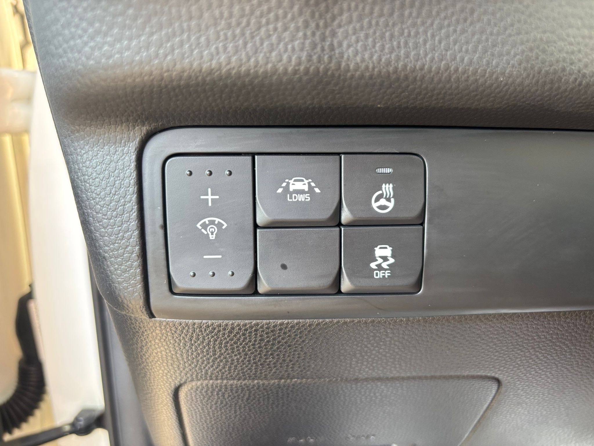 /canwestautoinc/2016-Kia-Soul-03941454056348204.jpg
