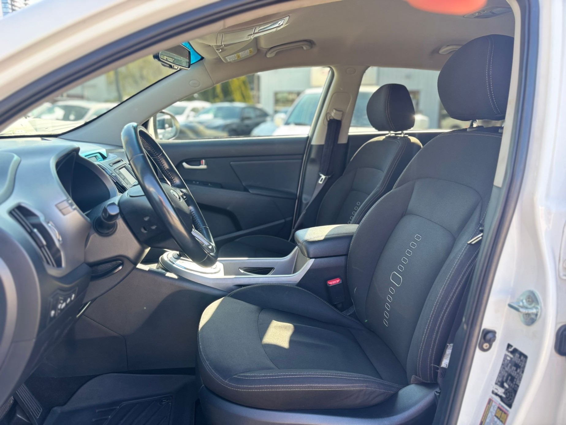 /canwestautoinc/2016-Kia-Sportage-011602200626129378.jpg
