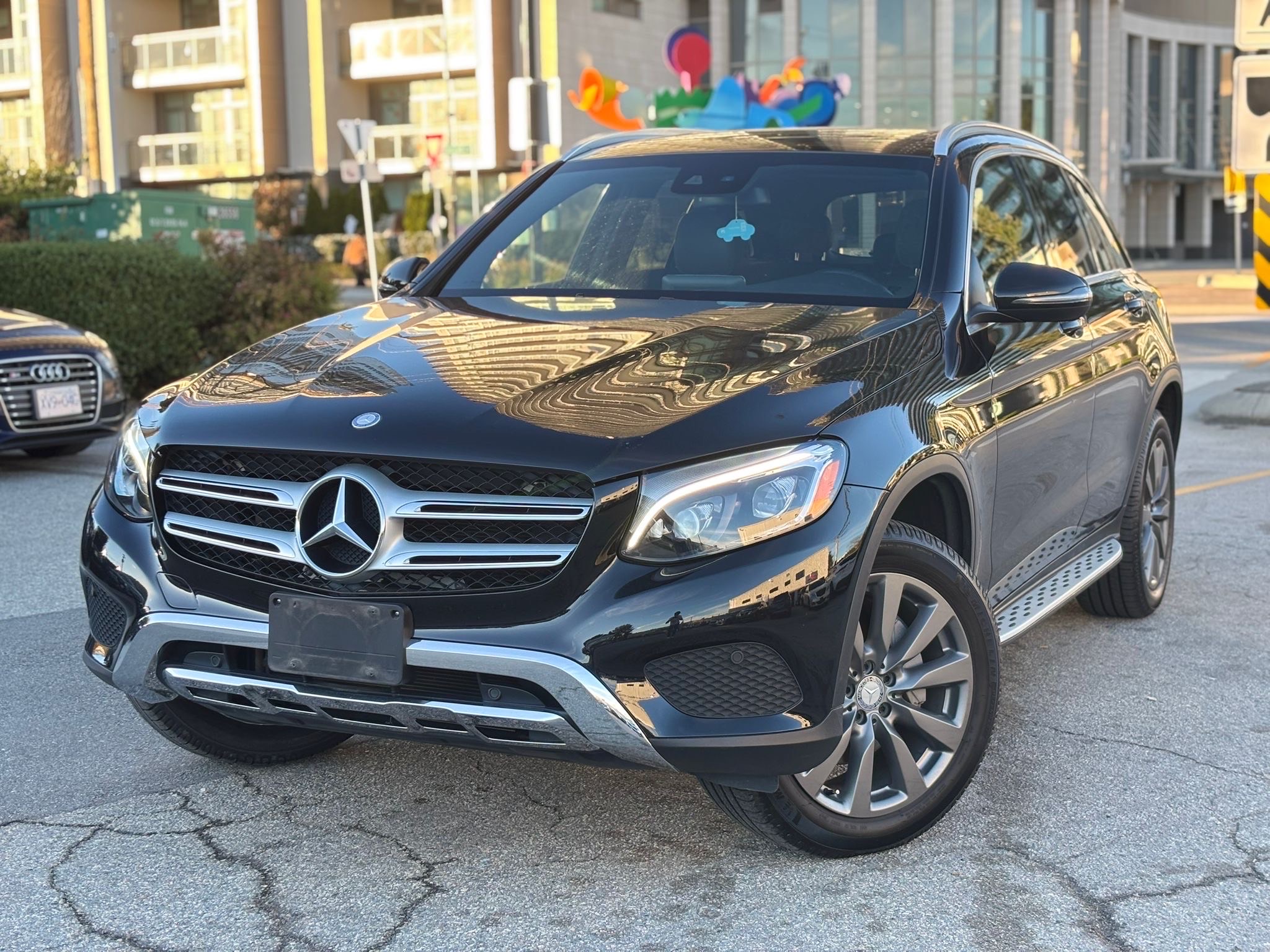 /canwestautoinc/2016-Mercedes-Benz-GLC-class-41761747188542664.jpg
