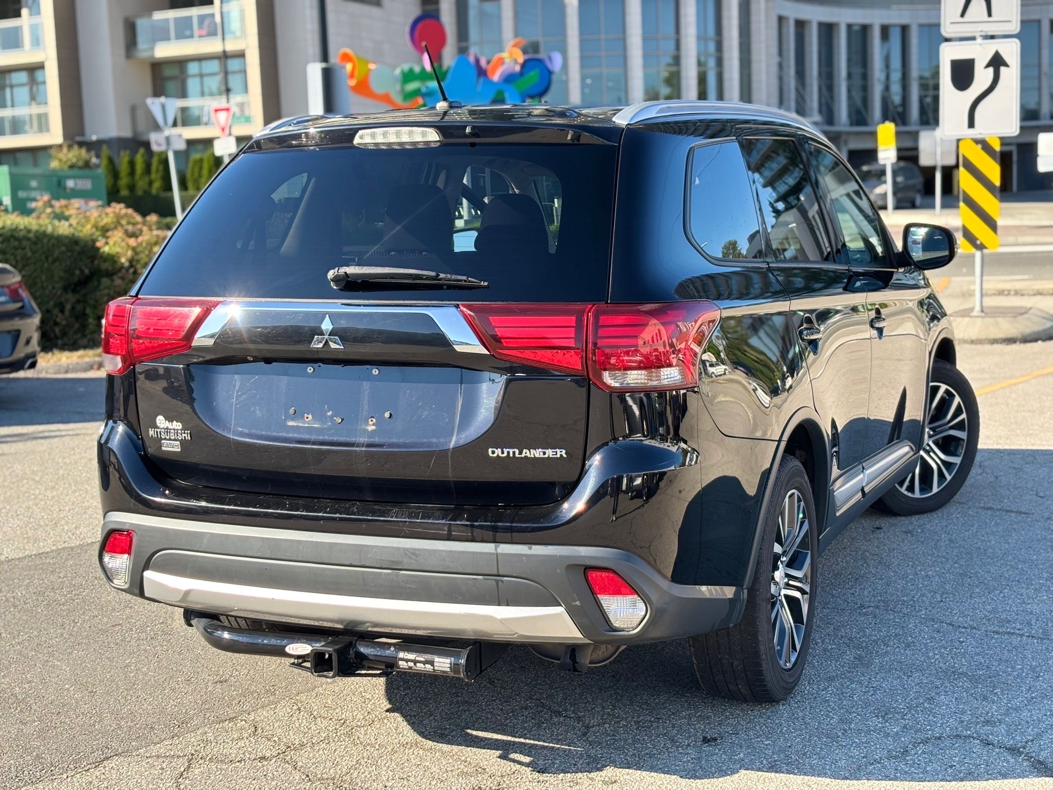 /canwestautoinc/2016-Mitsubishi-Outlander-42306412018760553.jpg