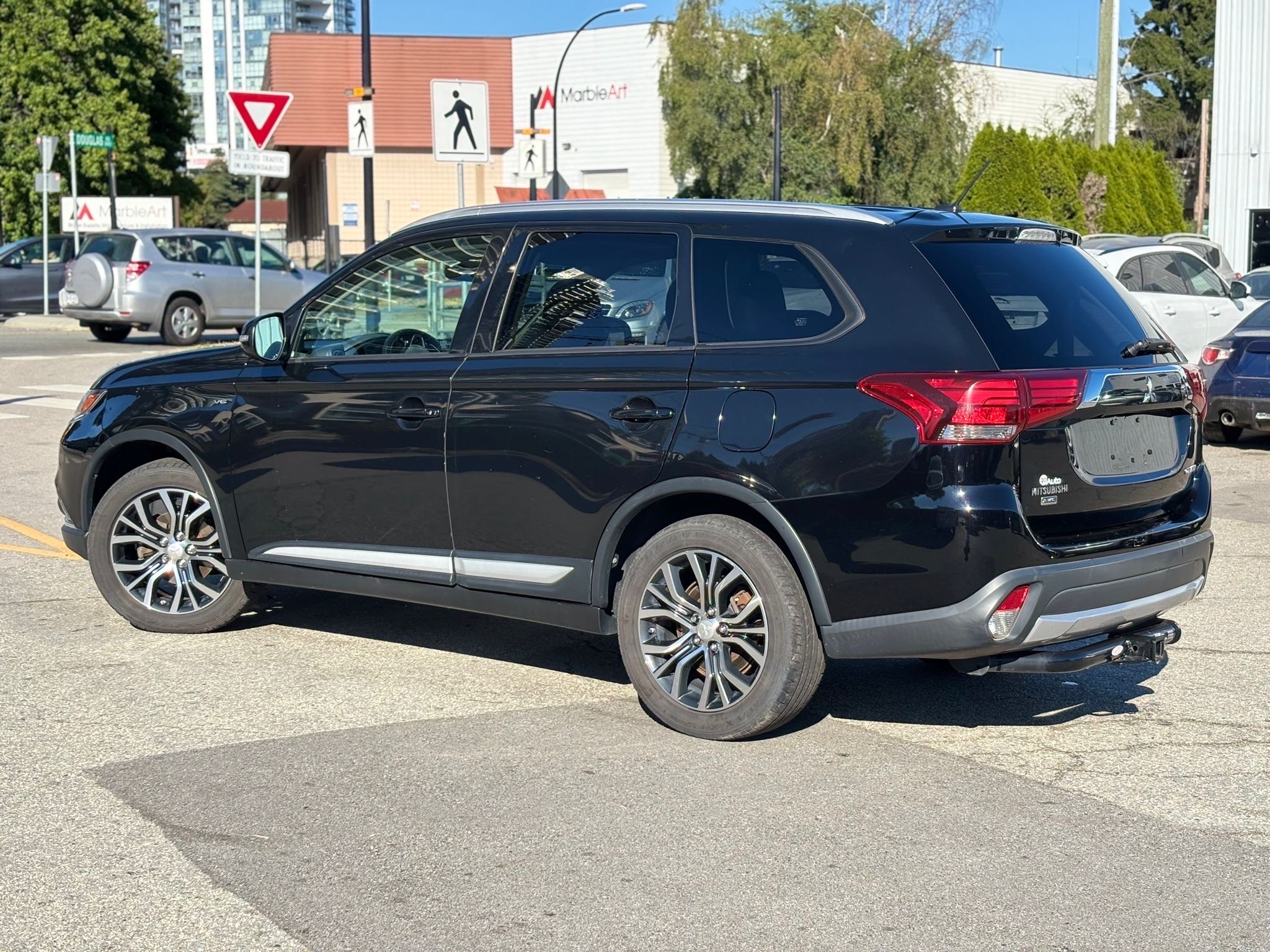/canwestautoinc/2016-Mitsubishi-Outlander-4534308116948924.jpg